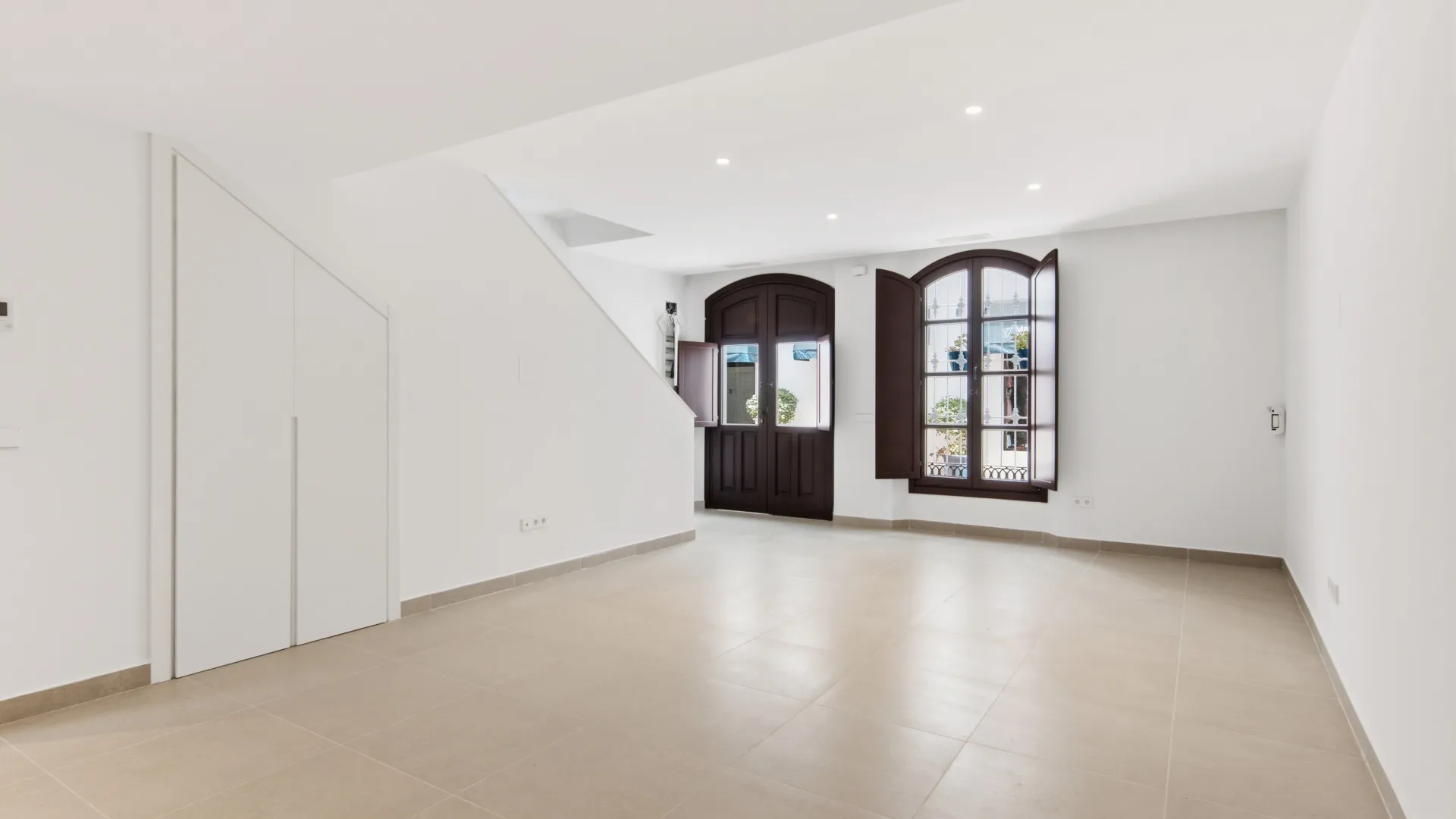 Buy Estepona Old Town town house with 3 bedrooms