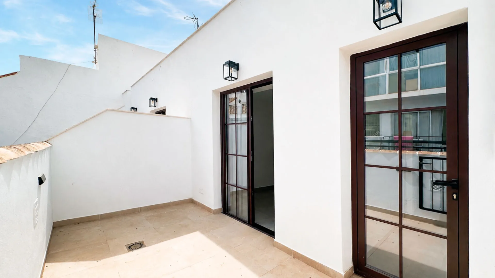 Buy Estepona Old Town town house with 3 bedrooms