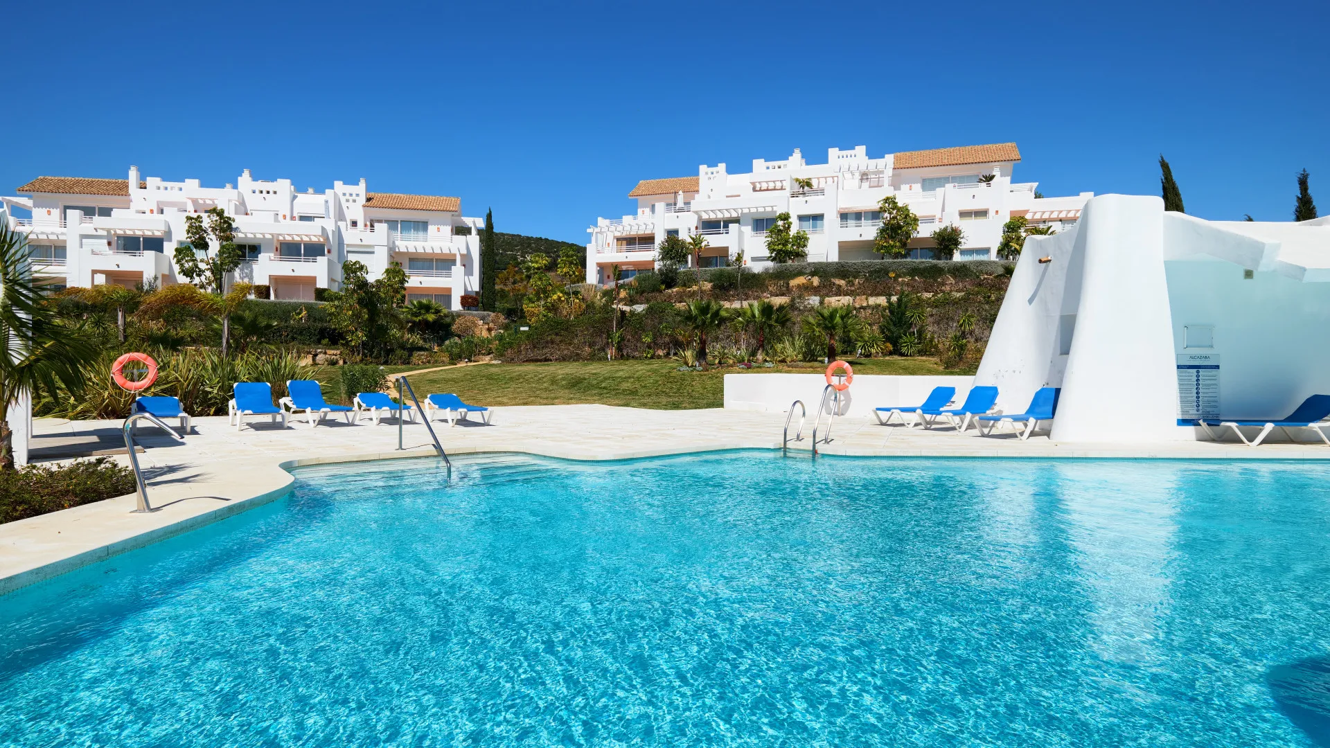 Alcazaba Lagoon 2 bedrooms penthouse for sale