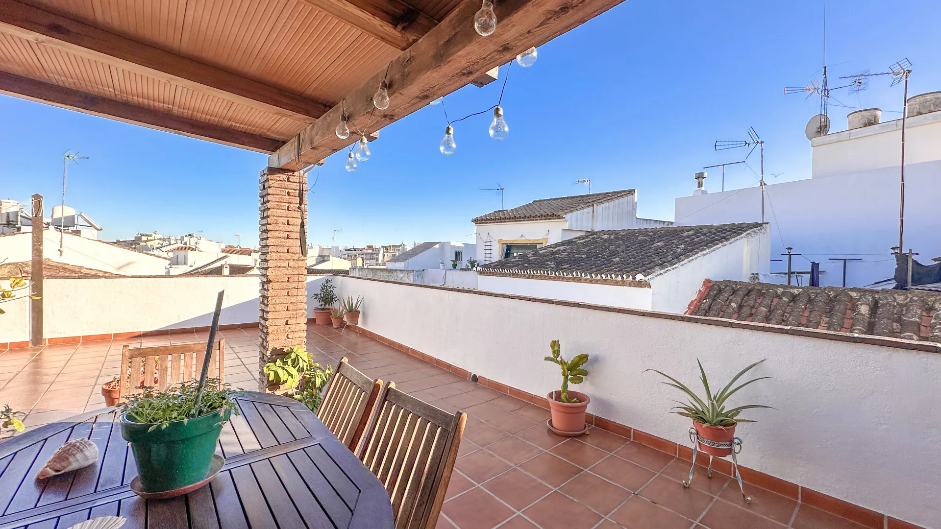 For sale 2 bedrooms town house in Estepona Old Town
