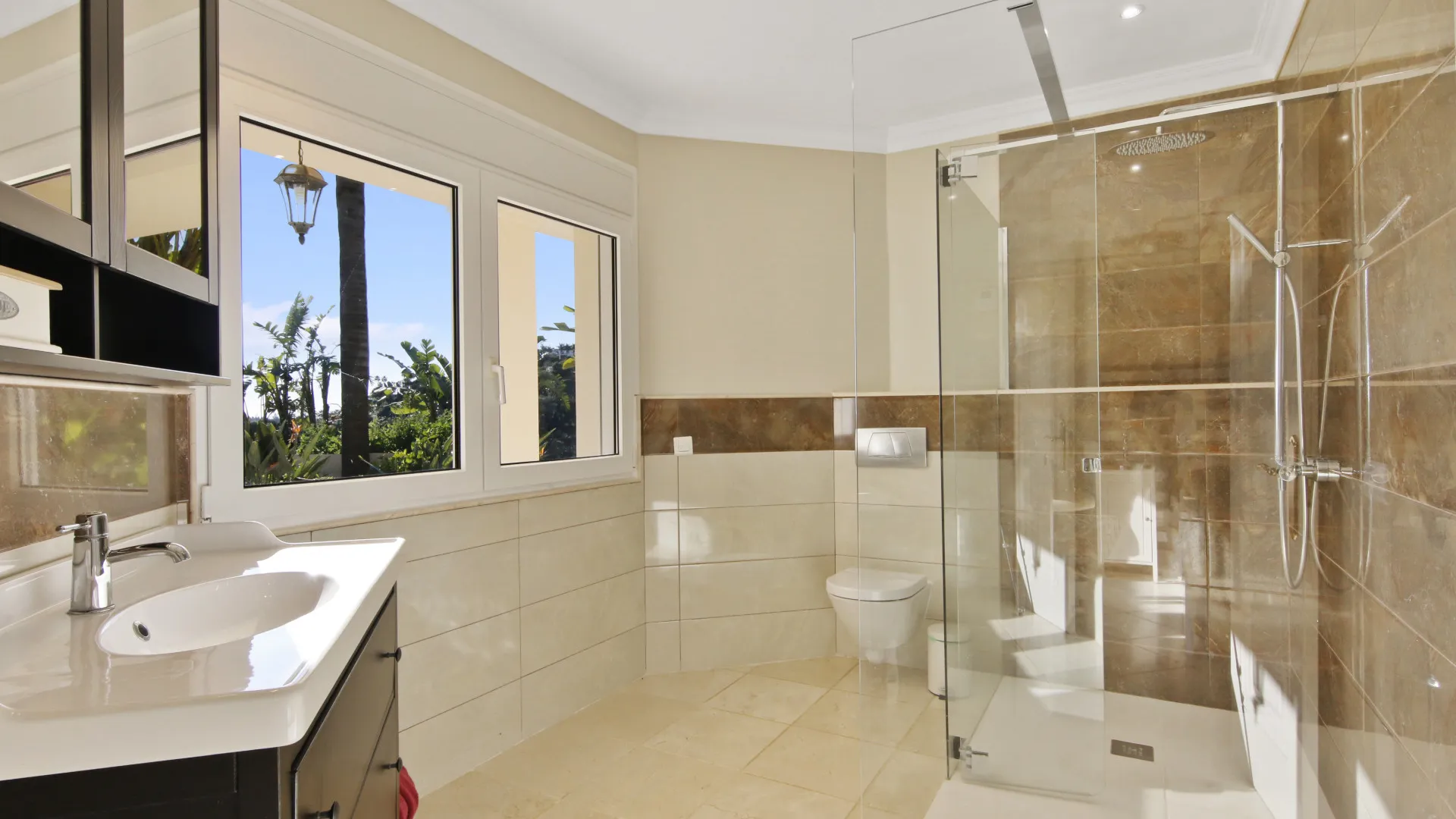 Se vende villa de 4 dormitorios en El Padron