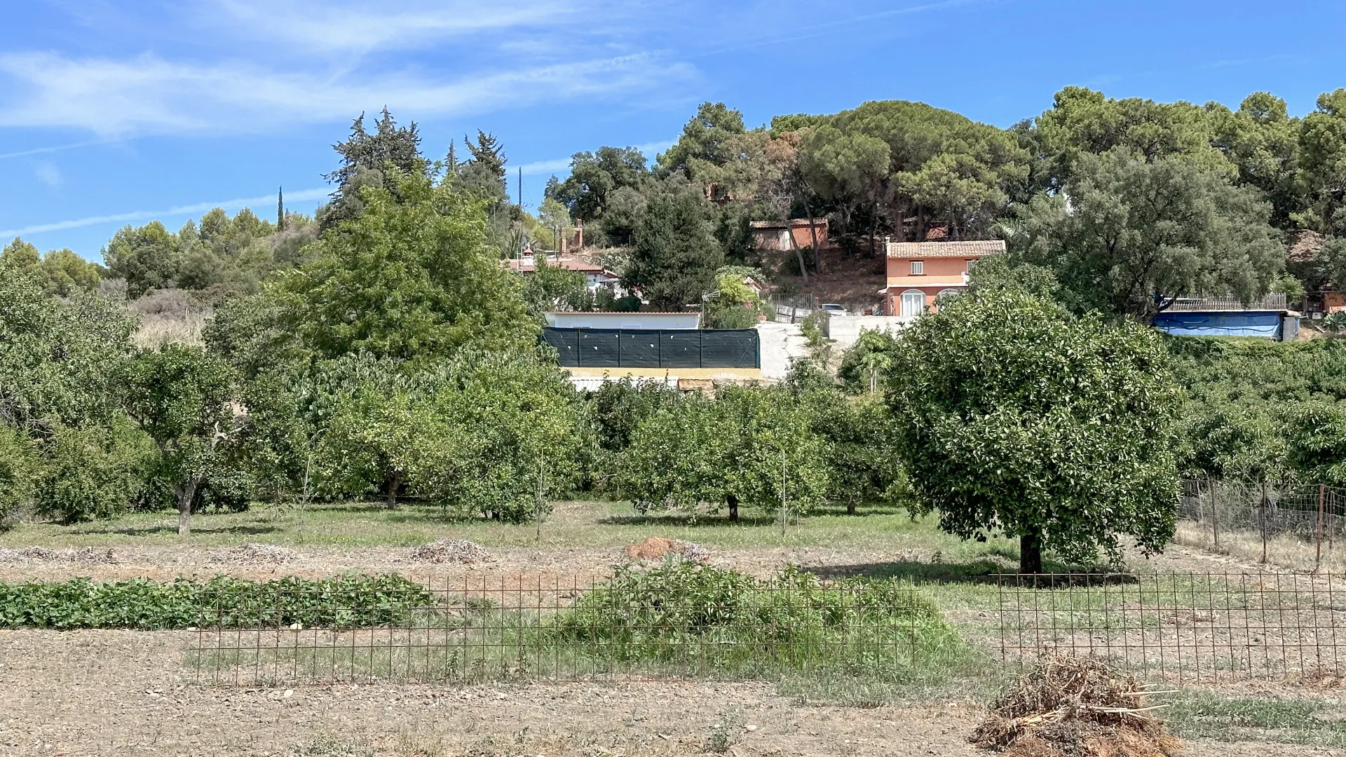 Villa for sale in Estepona with 6 bedrooms