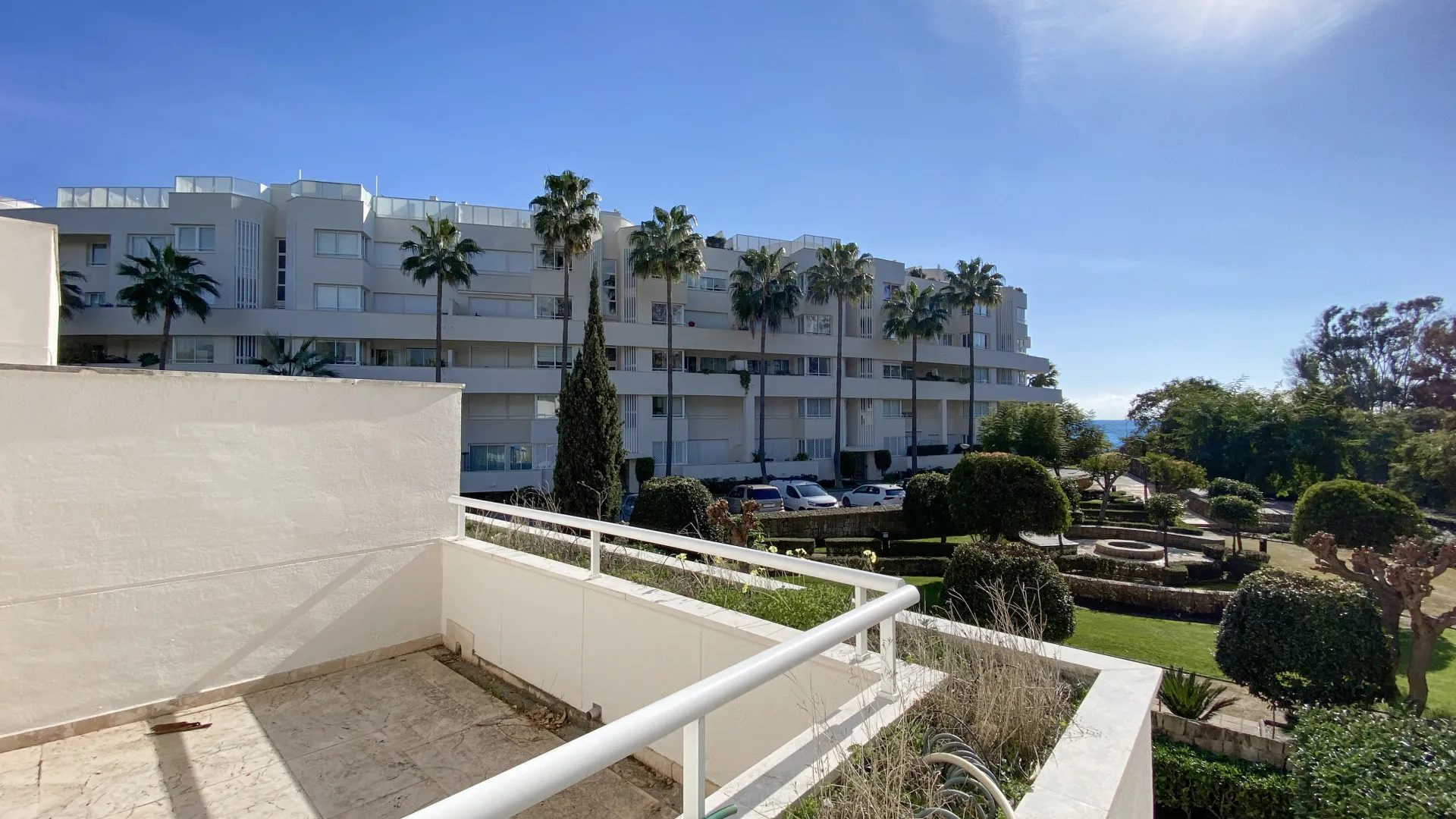 For sale town house with 3 bedrooms in Los Granados Playa