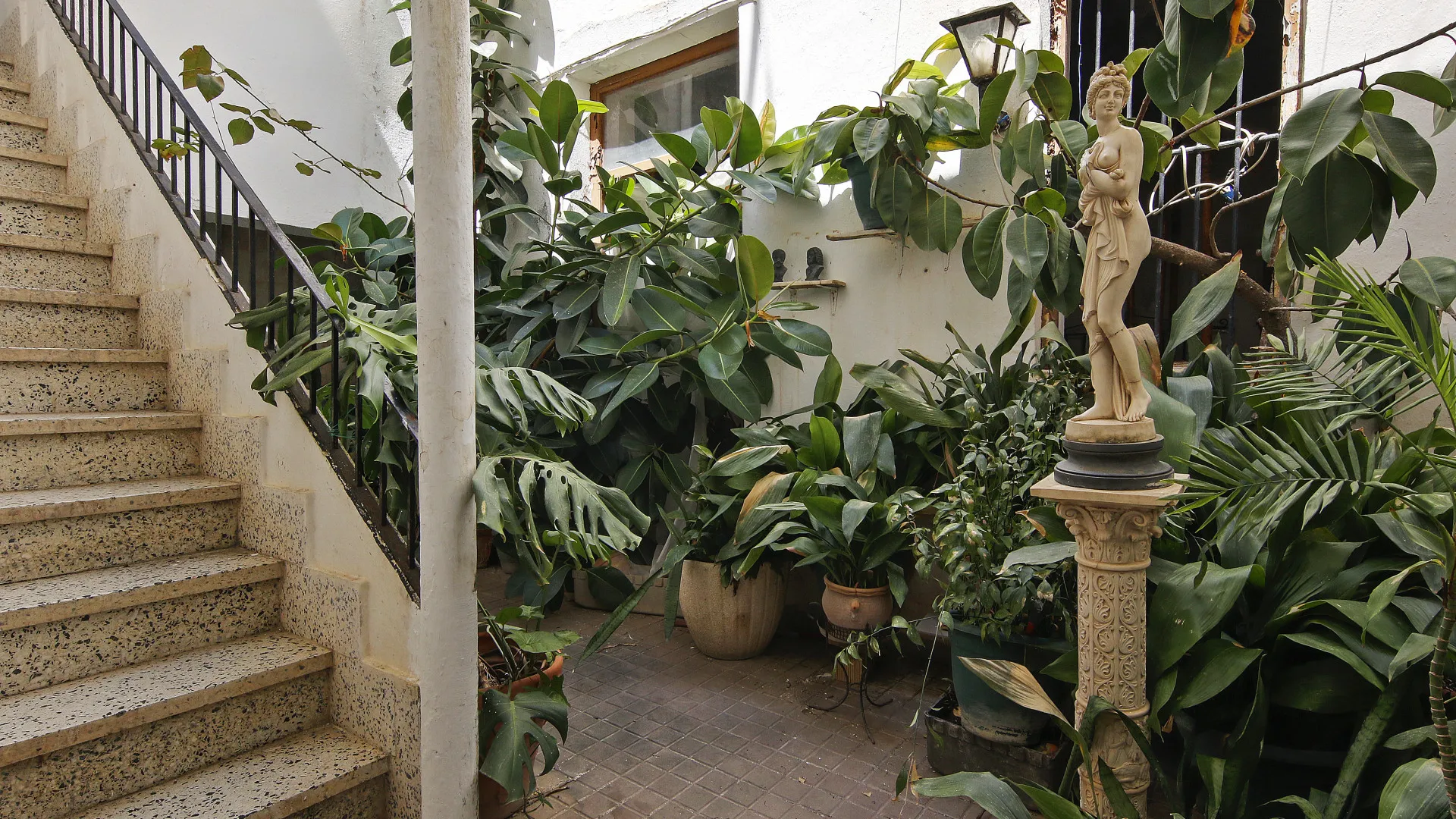 For sale building in Estepona Old Town