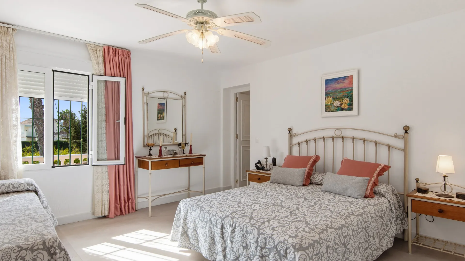 Se vende villa de 2 dormitorios en Puerto Romano