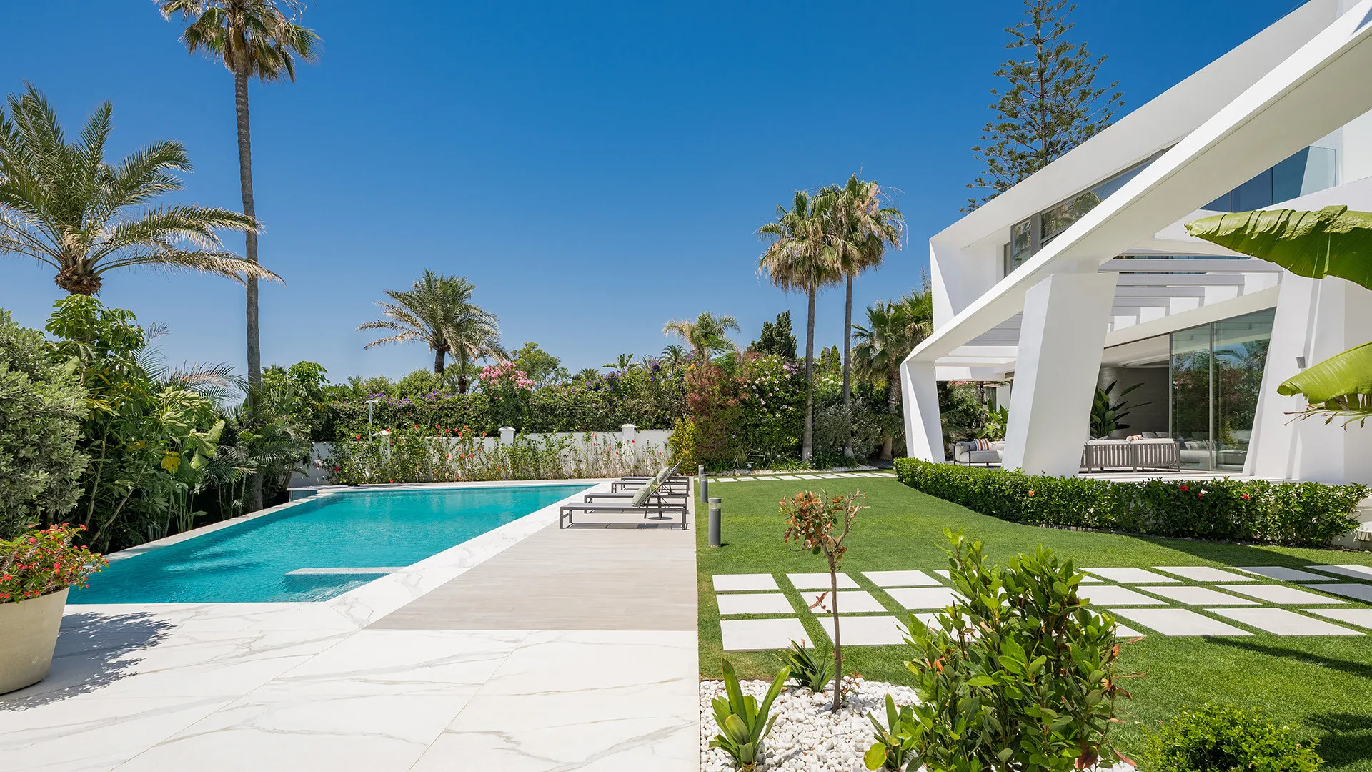 For sale villa in Los Monteros