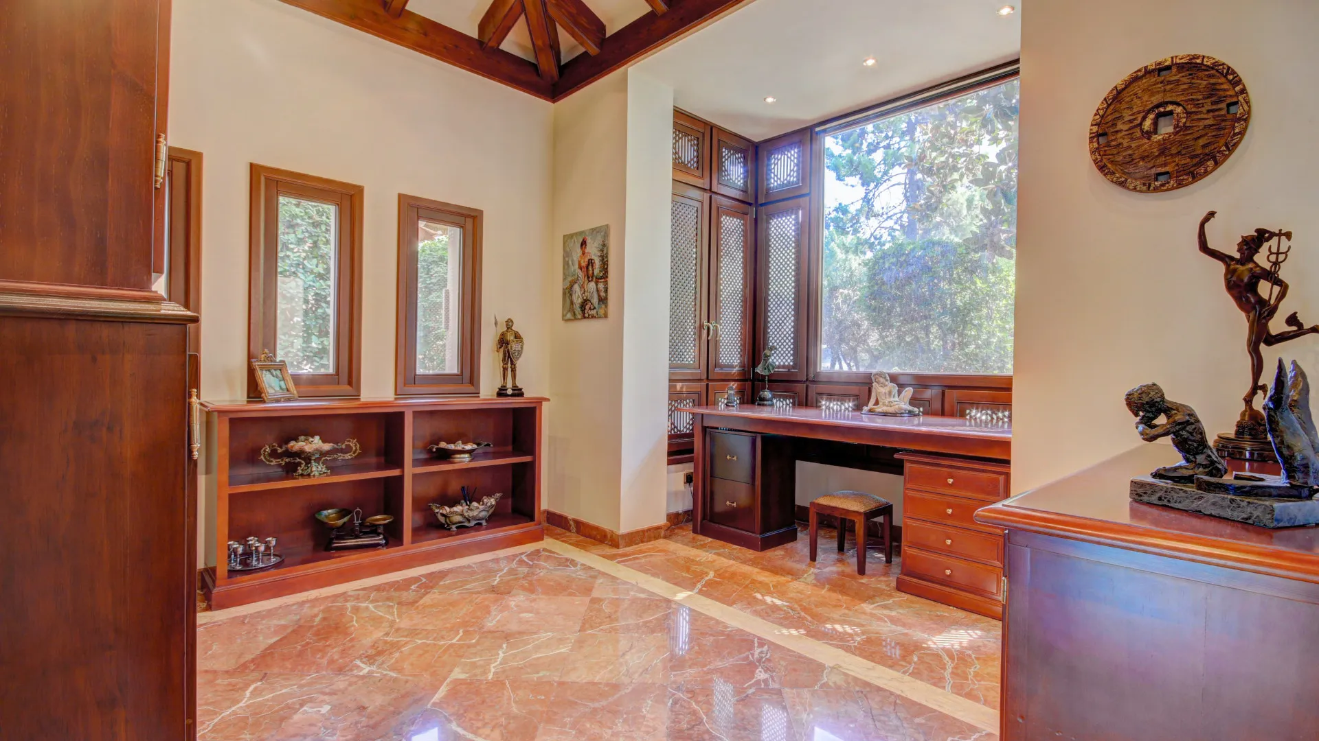 Buy villa in La Zagaleta
