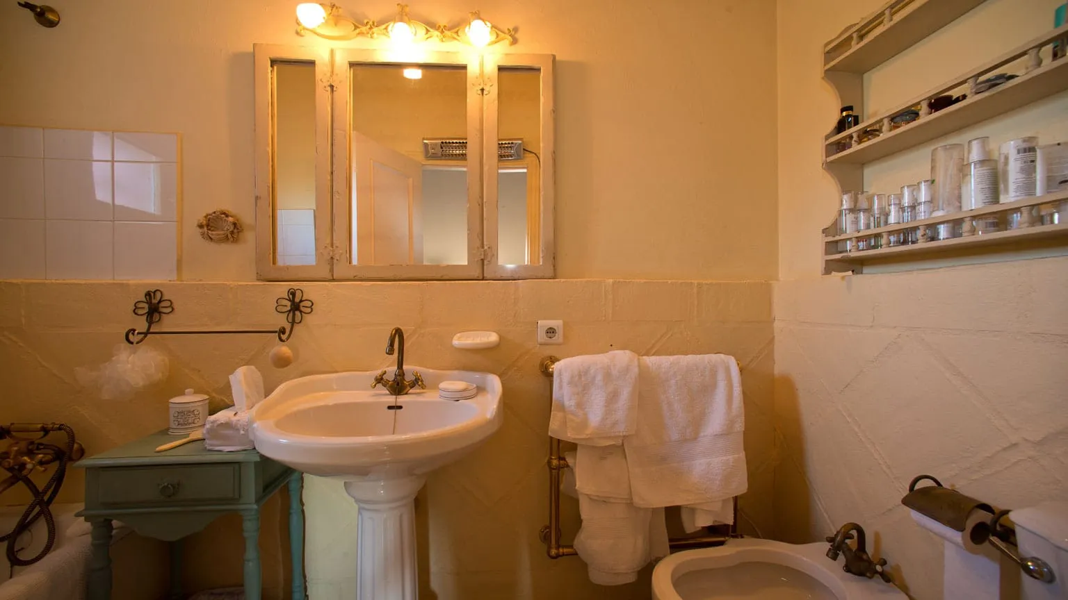 For sale villa with 3 bedrooms in Guadalobon