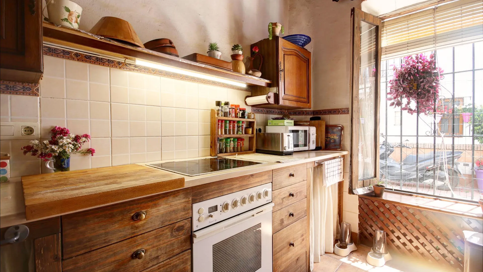 For sale Estepona Old Town 3 bedrooms town house