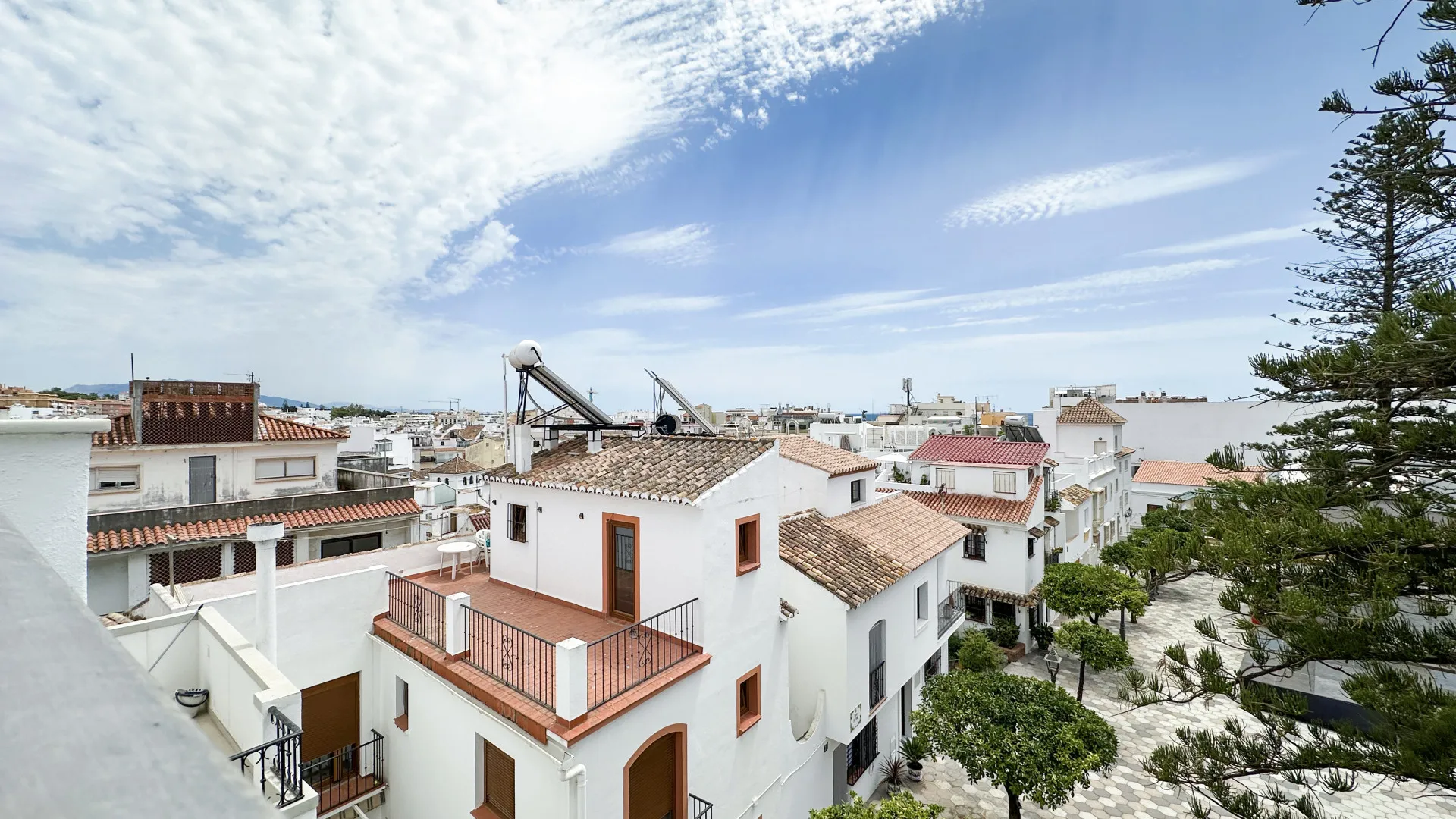 Adosado en venta en Estepona Casco Antiguo con 4 dormitorios