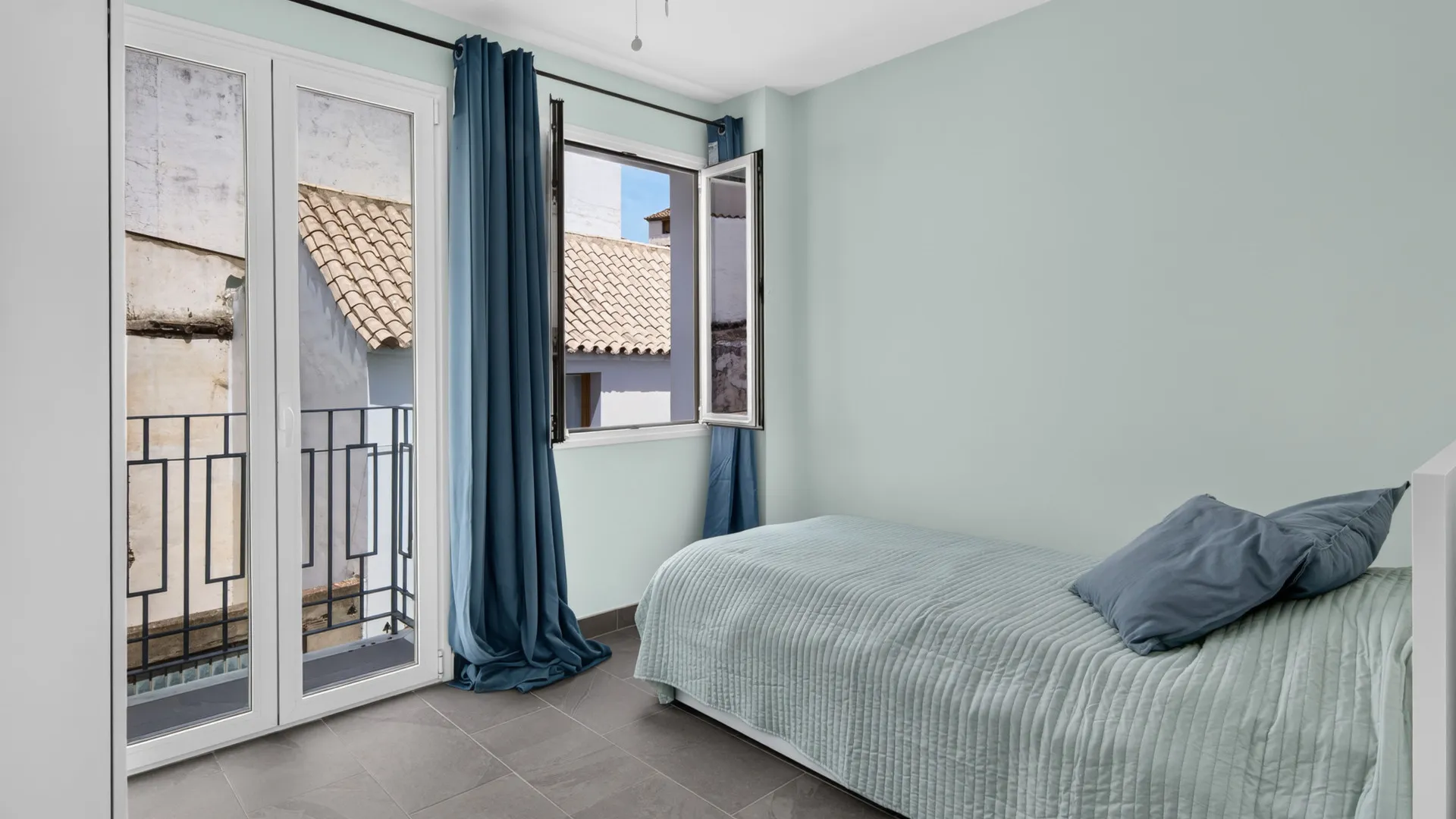 Adosado en venta en Estepona Casco Antiguo con 4 dormitorios