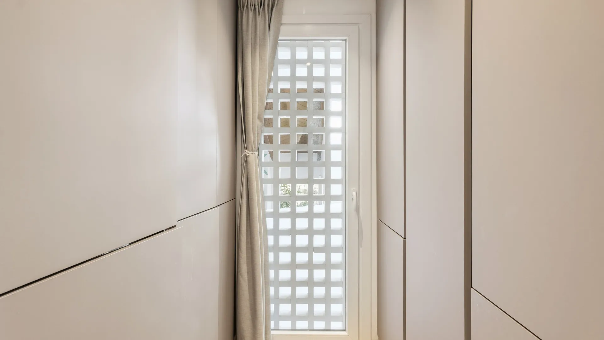 3 bedrooms duplex penthouse for sale in Alcazaba Beach