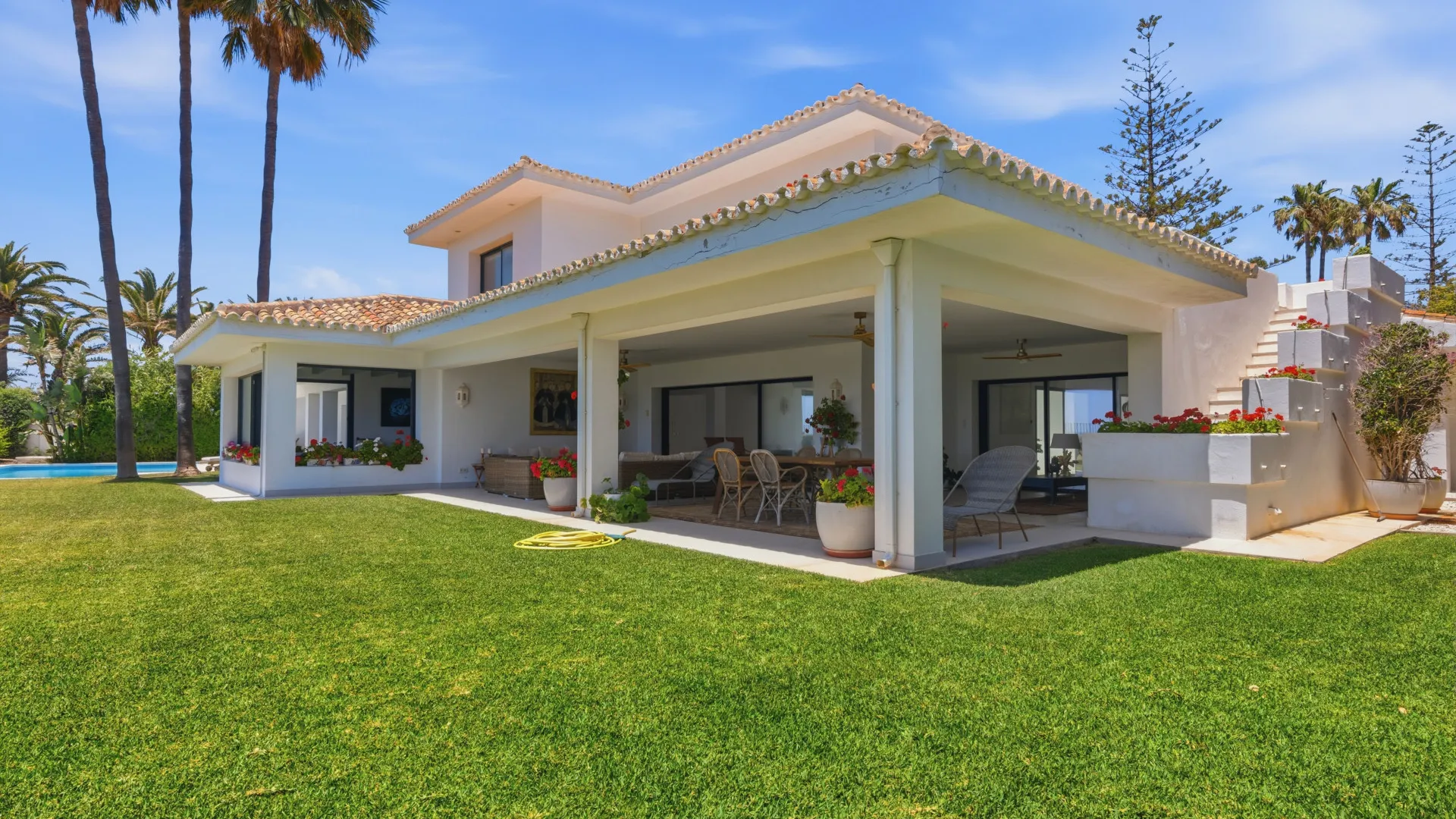 Villa a la venta en Casasola de 9 dormitorios