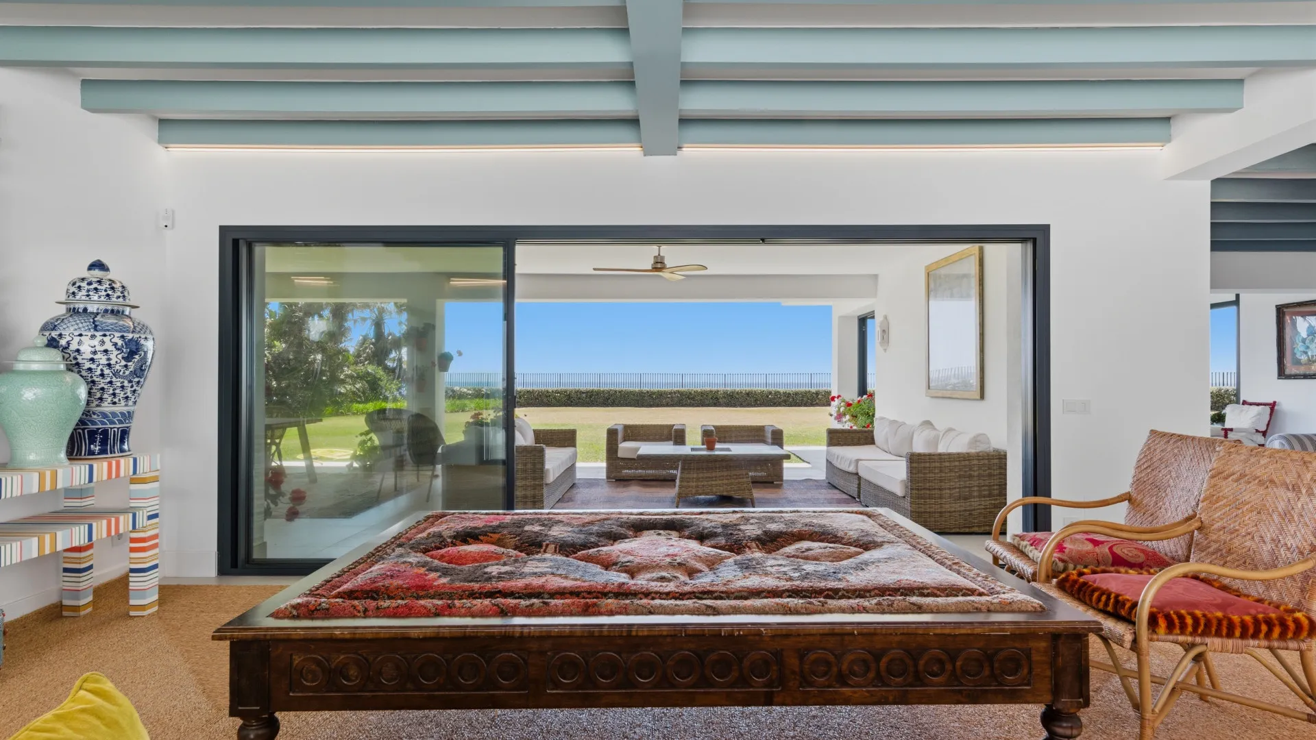 Villa a la venta en Casasola de 9 dormitorios