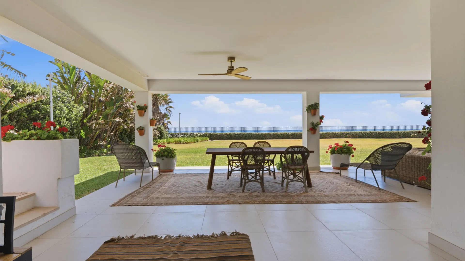 Villa a la venta en Casasola de 9 dormitorios
