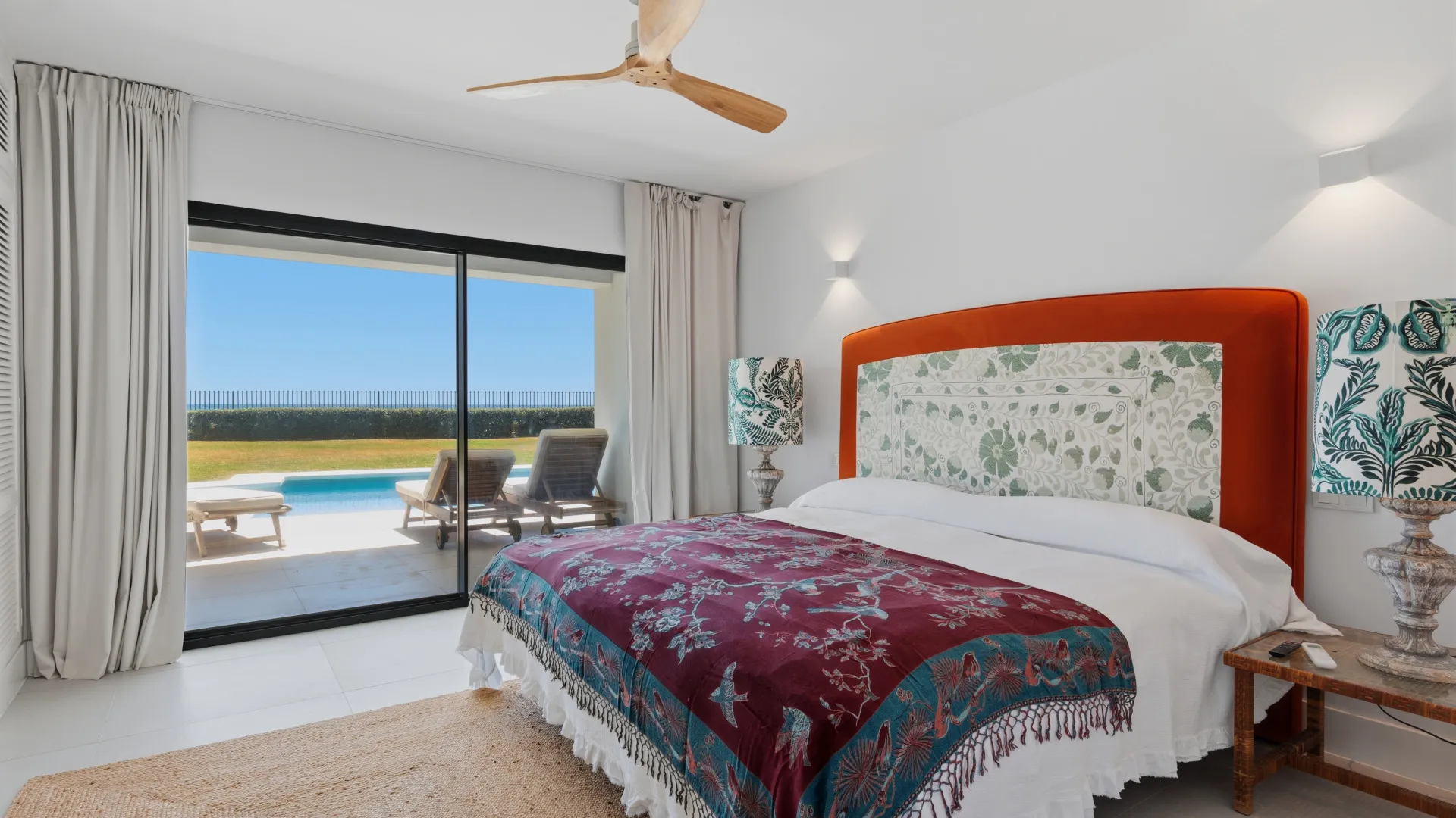 Villa a la venta en Casasola de 9 dormitorios