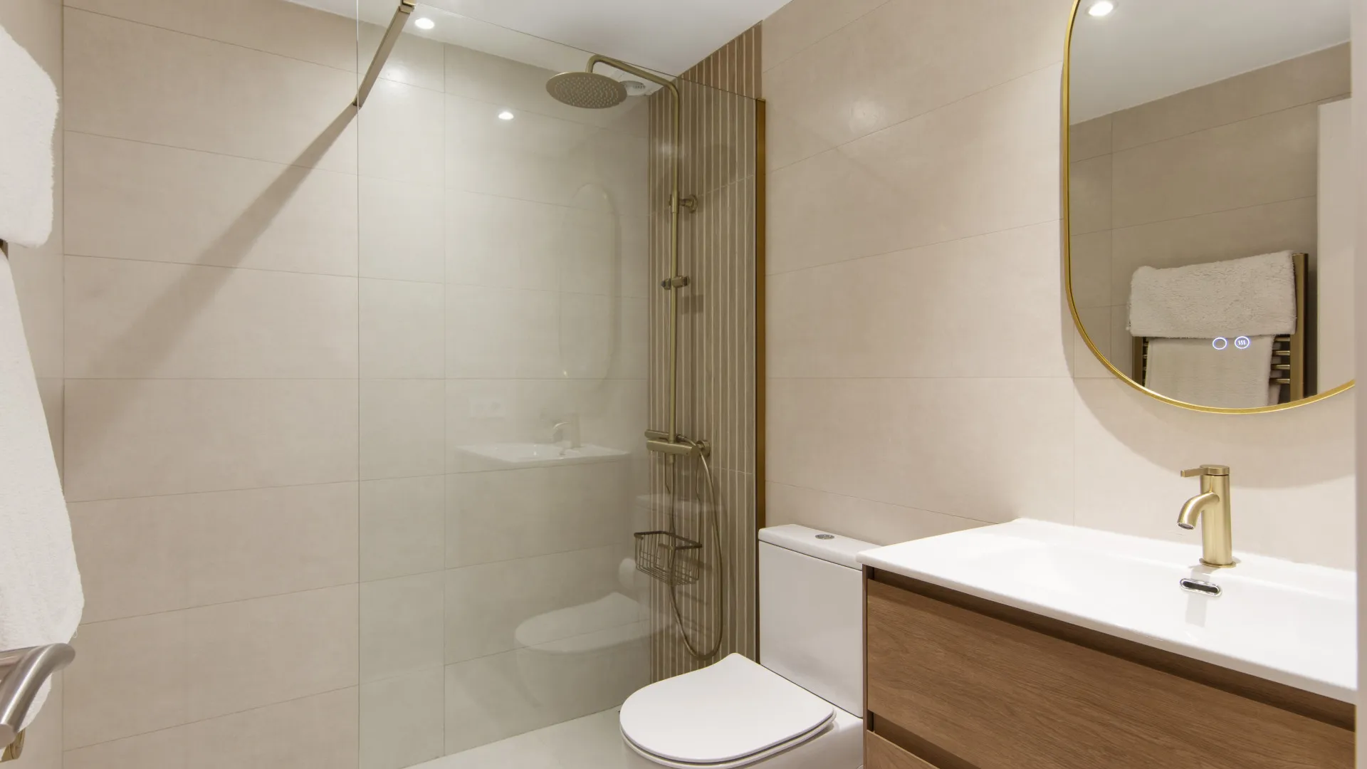Apartamento planta baja en venta en Alcazaba Beach con 2 dormitorios