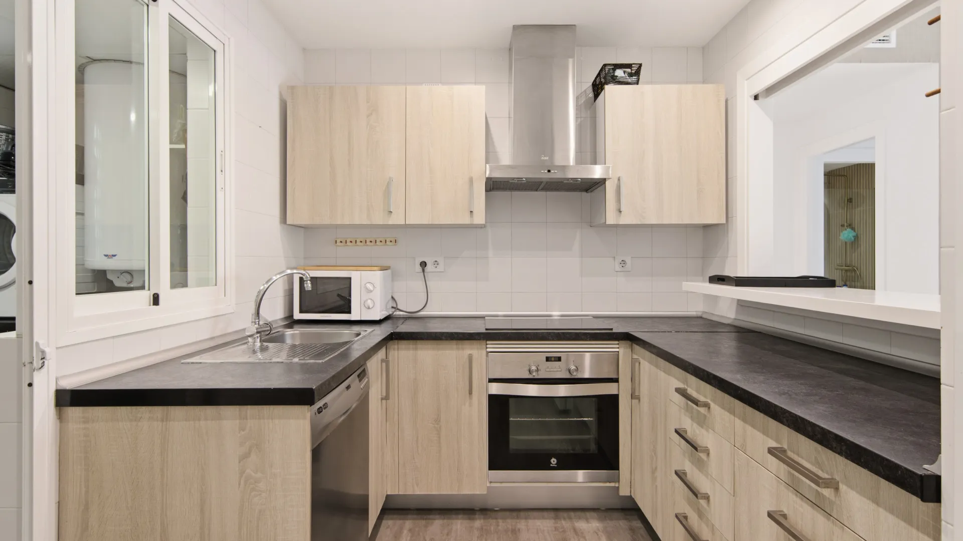 Apartamento planta baja en venta en Alcazaba Beach con 2 dormitorios