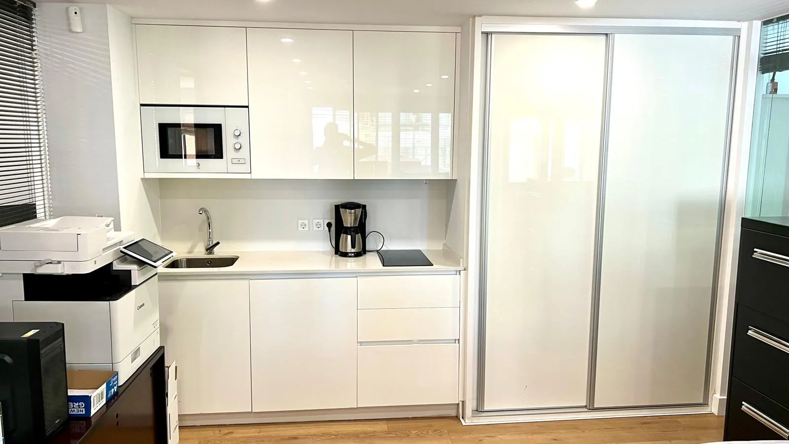 For sale office units in Marbella Centro