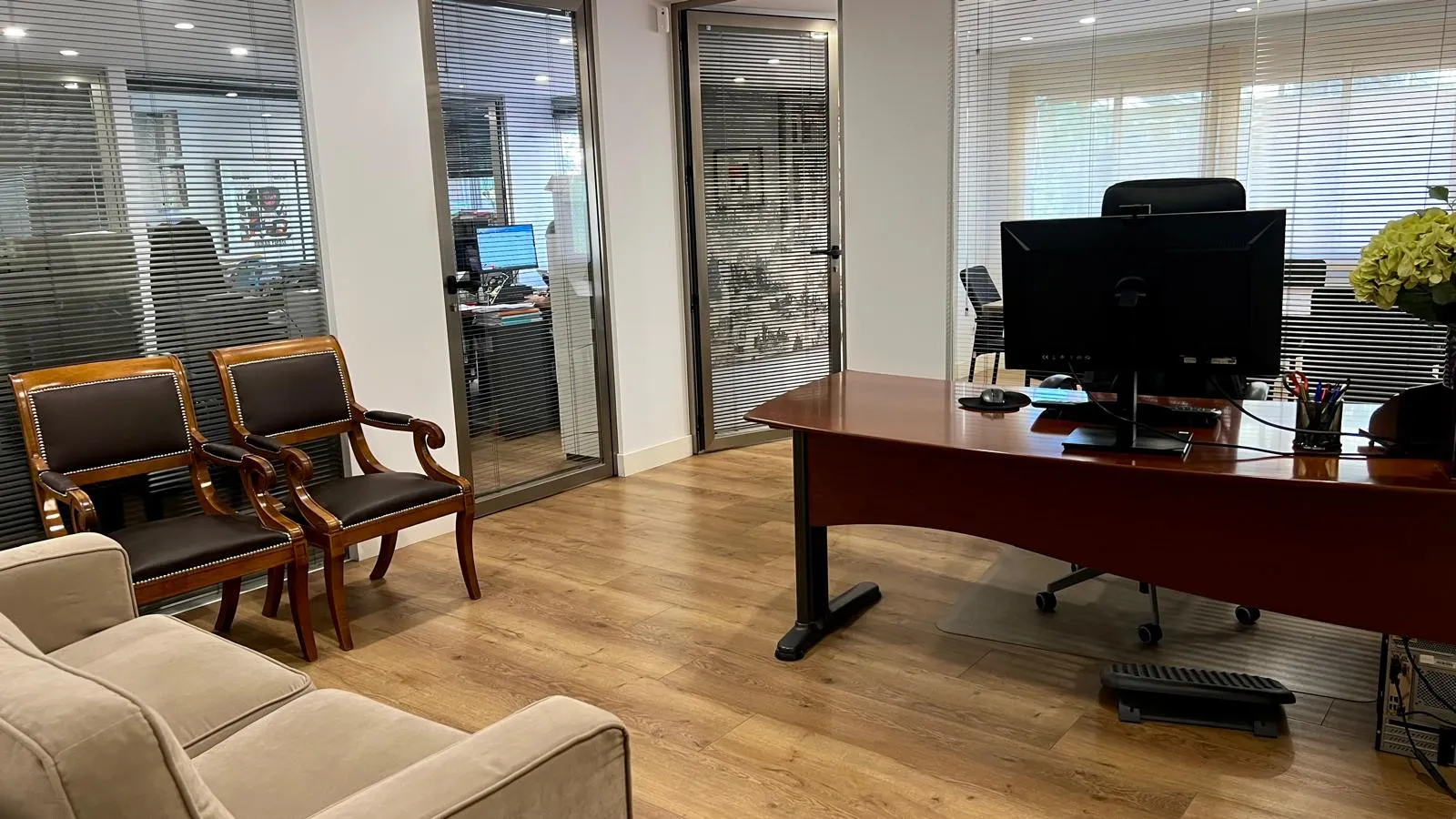 For sale office units in Marbella Centro