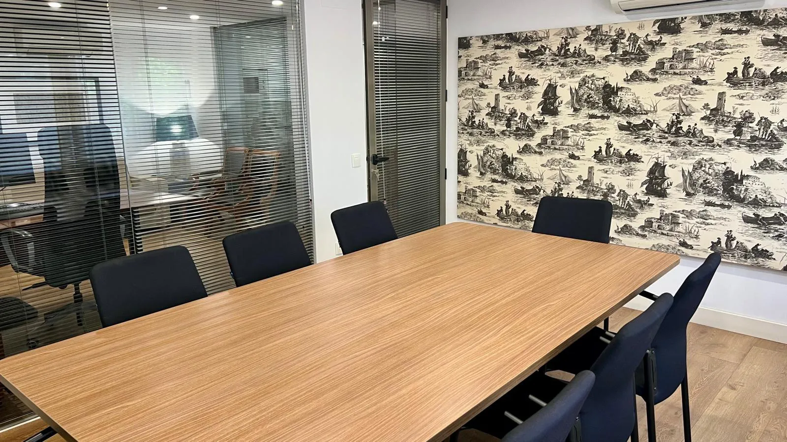 For sale office units in Marbella Centro