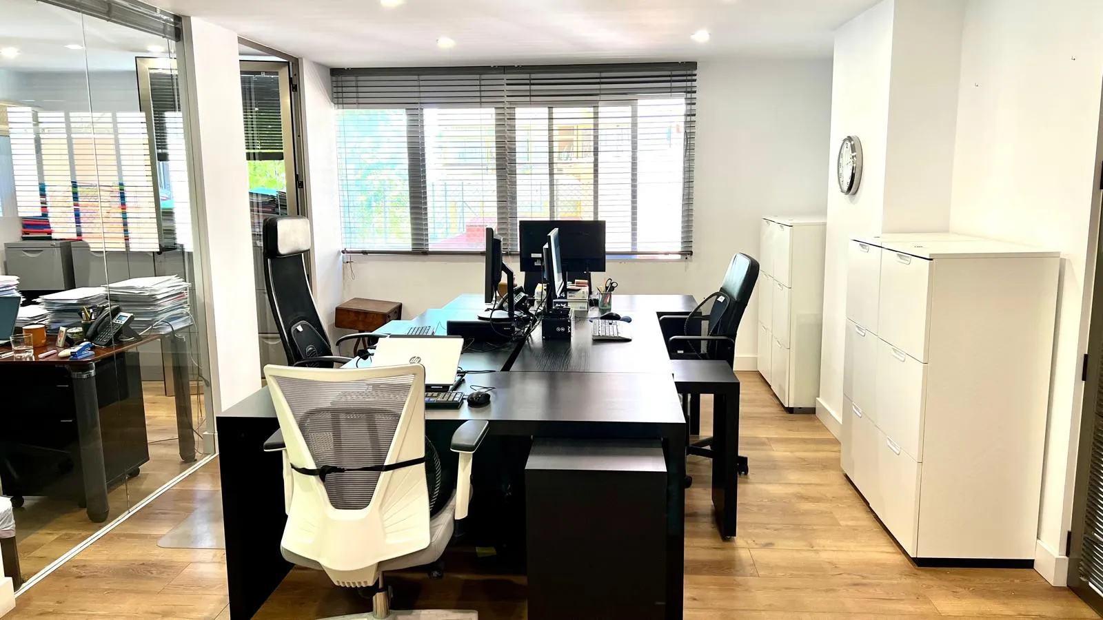 For sale office units in Marbella Centro