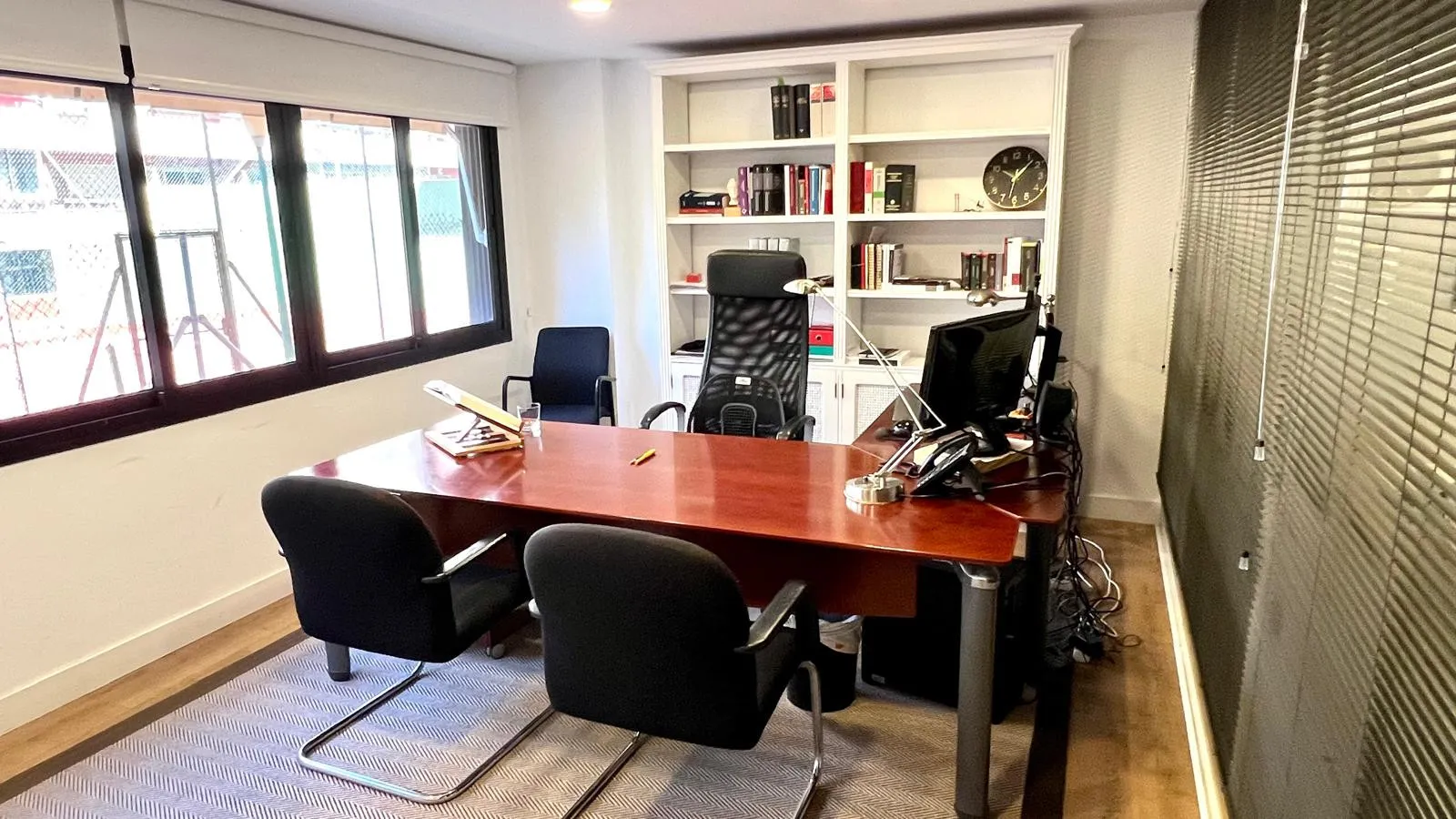For sale office units in Marbella Centro
