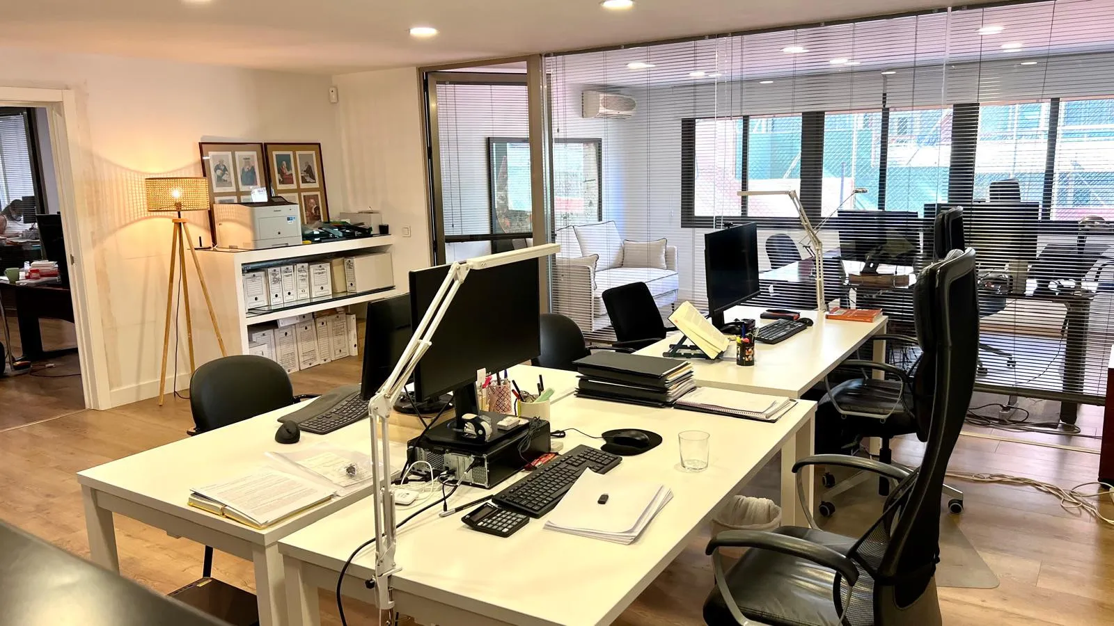 For sale office units in Marbella Centro