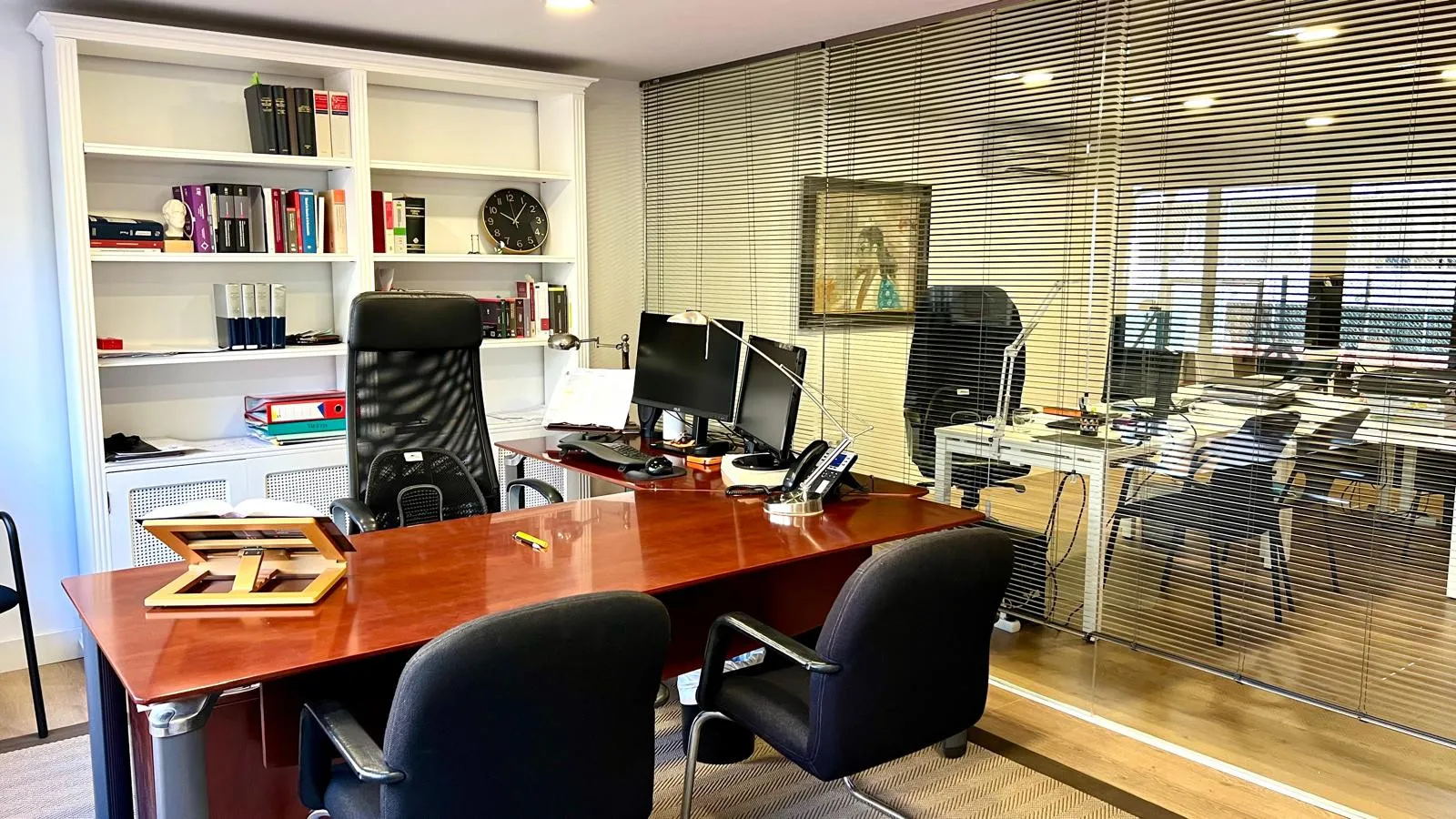 For sale office units in Marbella Centro