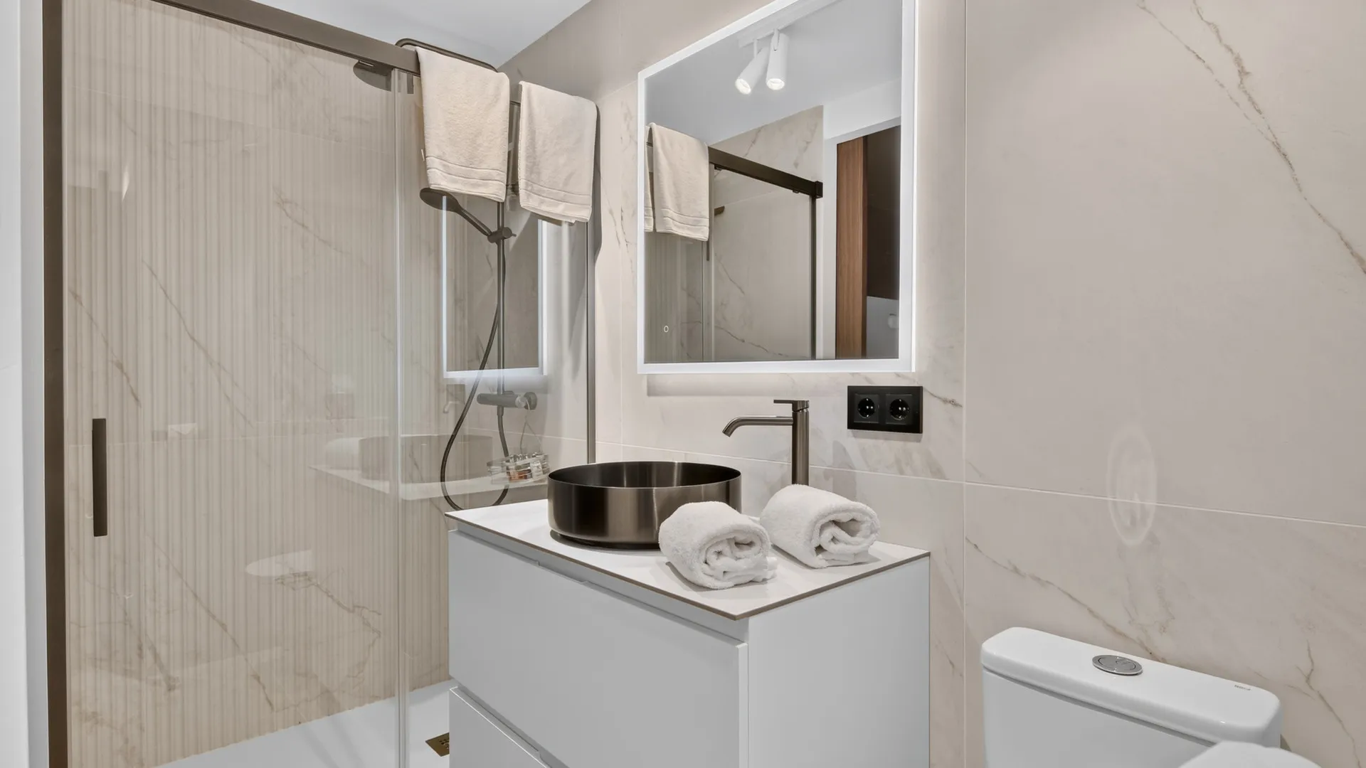 For sale studio in Kempinski