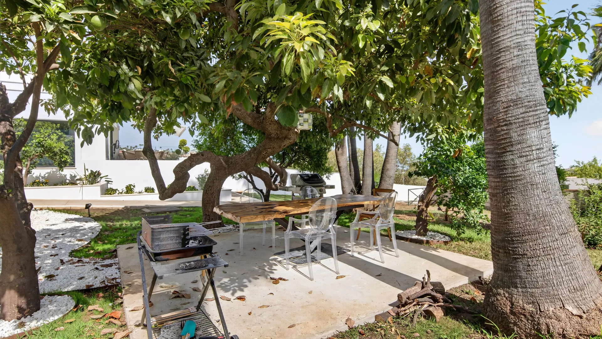 Finca con 6 dormitorios en venta en Reinoso
