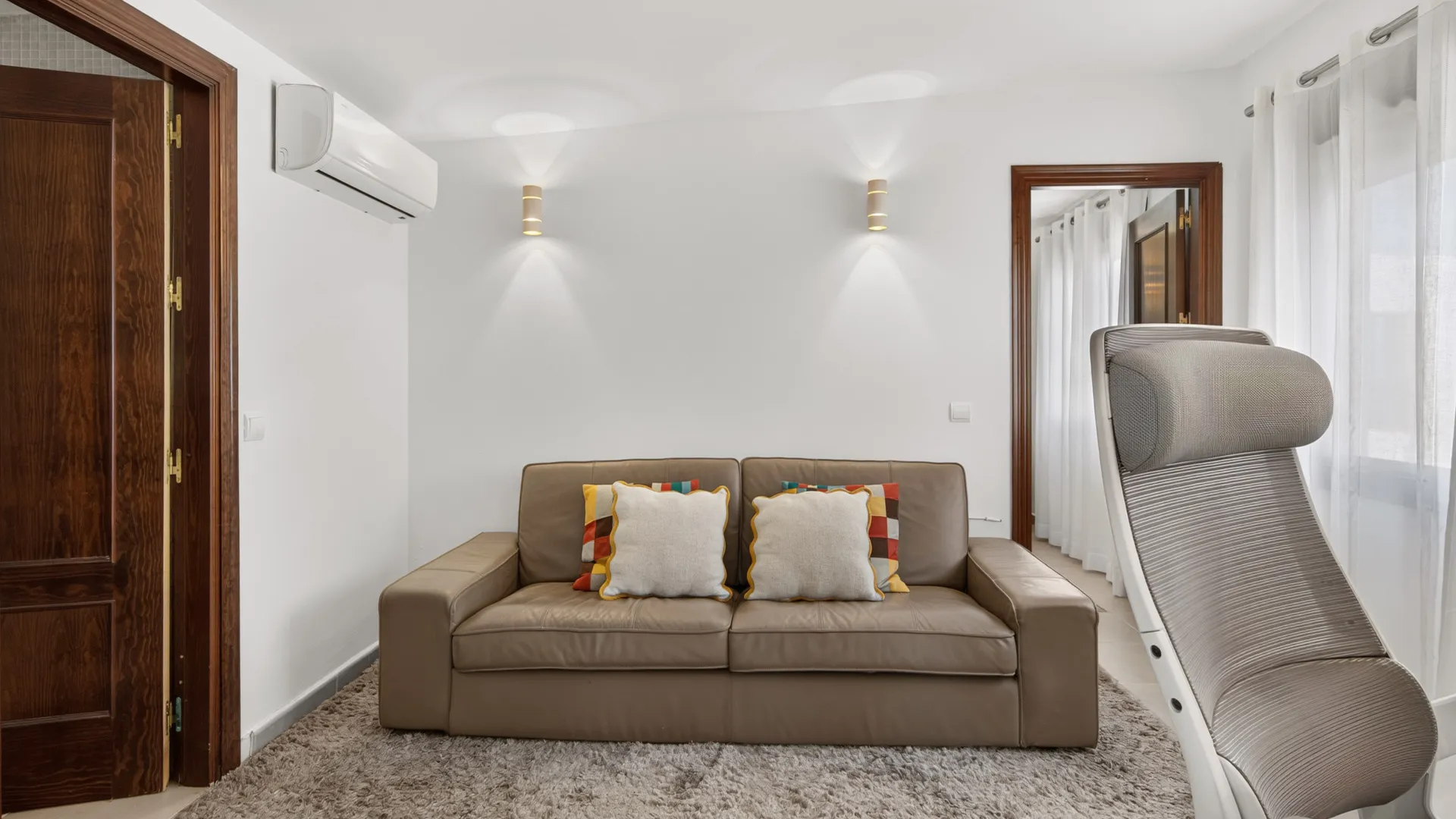 Finca con 6 dormitorios en venta en Reinoso
