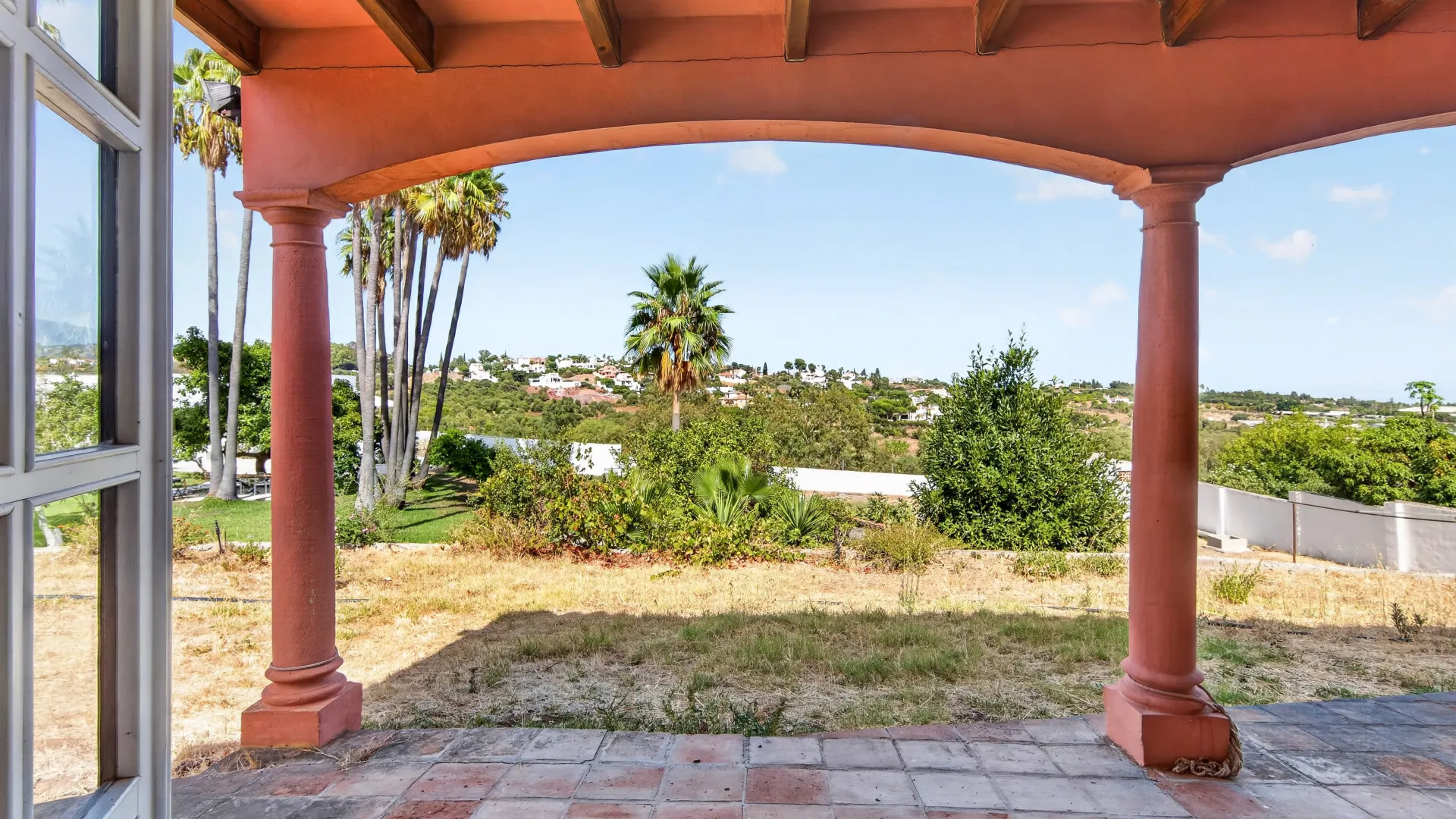 Finca con 6 dormitorios en venta en Reinoso