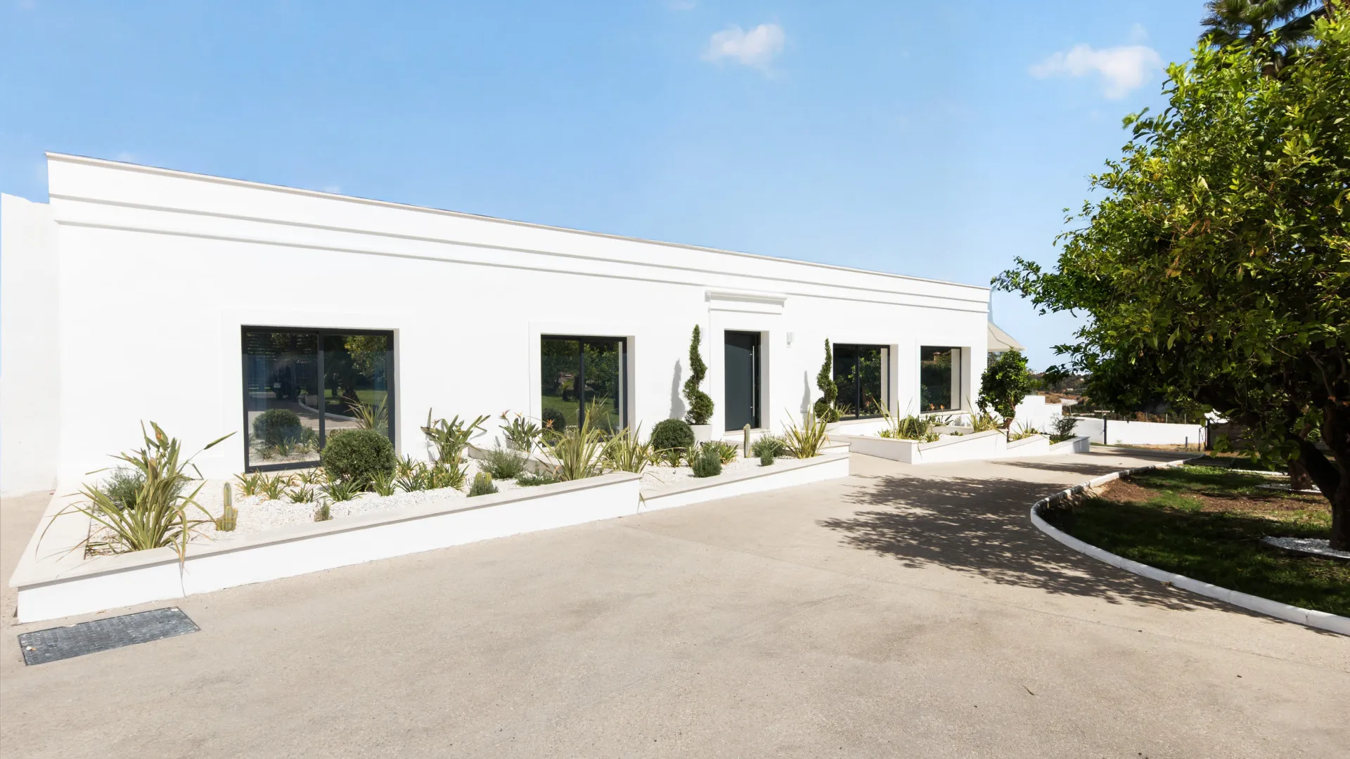 Finca con 6 dormitorios en venta en Reinoso