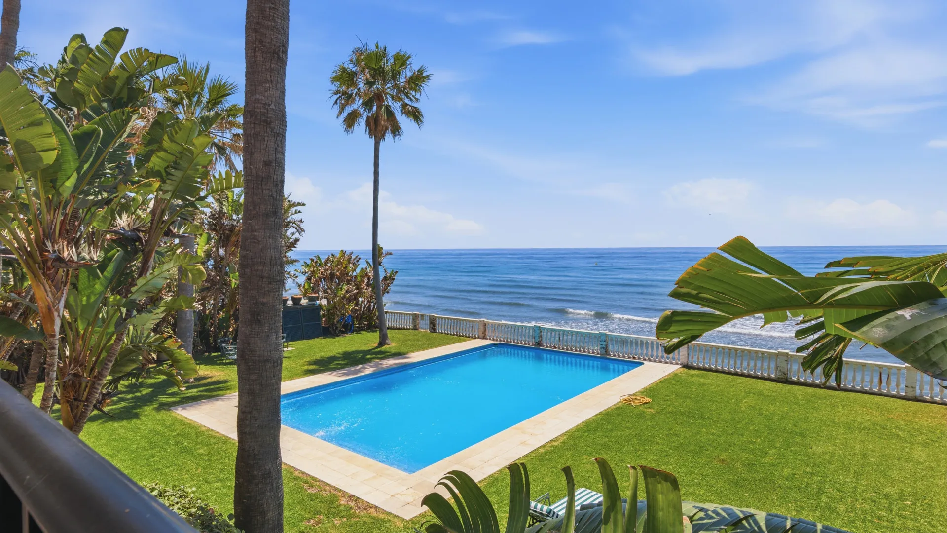 Villa in Casasola for sale