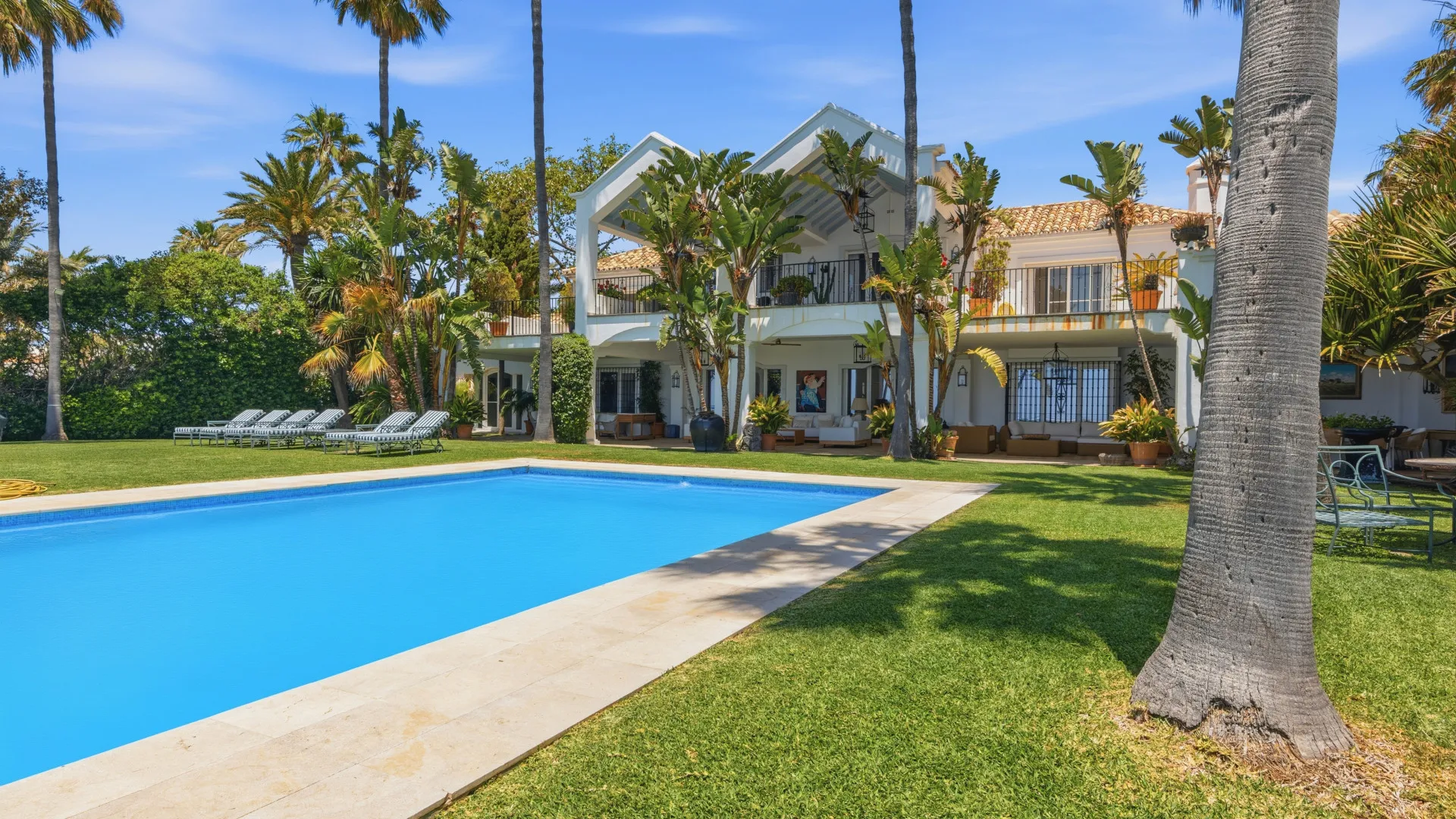 Villa in Casasola for sale