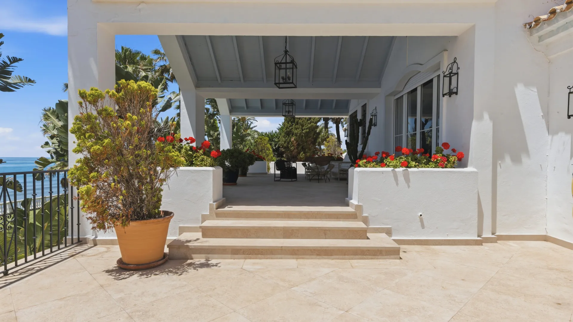 Villa in Casasola for sale