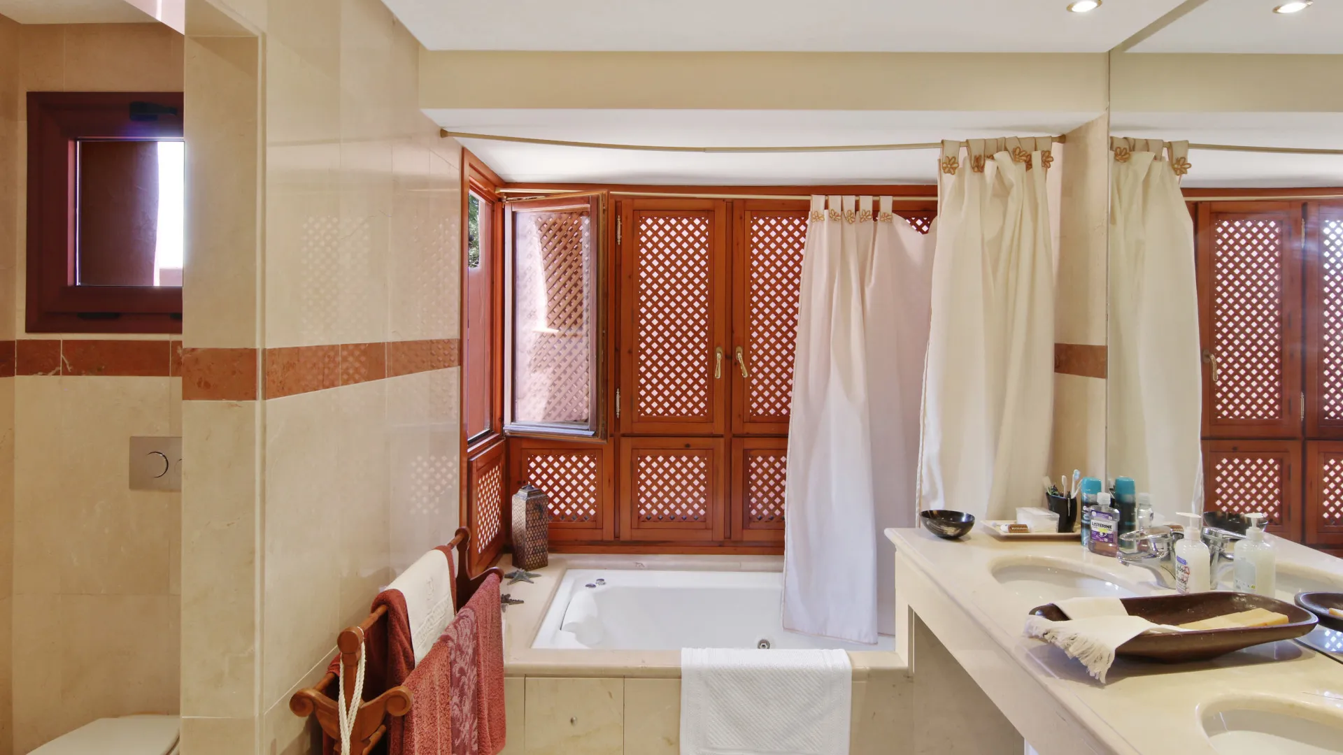 For sale duplex penthouse in Menara Beach