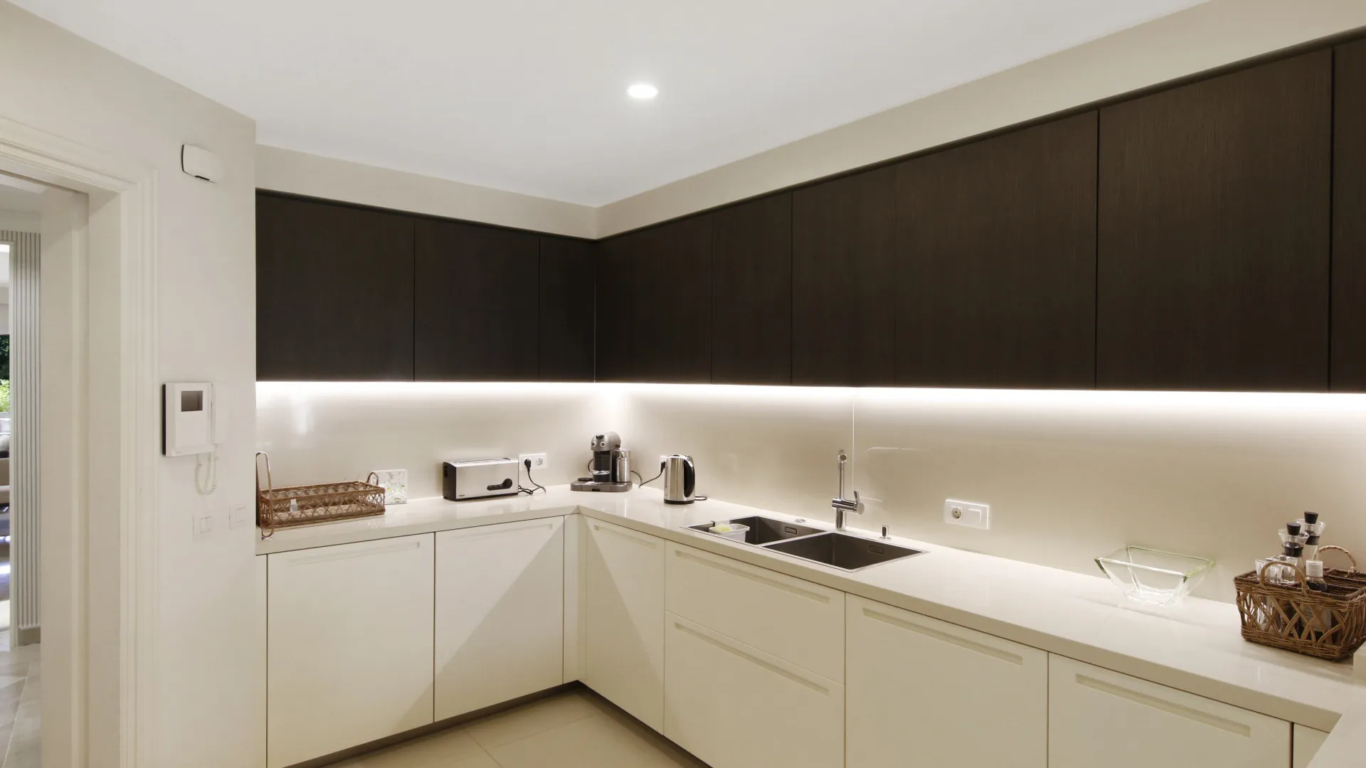 Apartamento planta baja de 3 dormitorios en venta en Las Alamandas