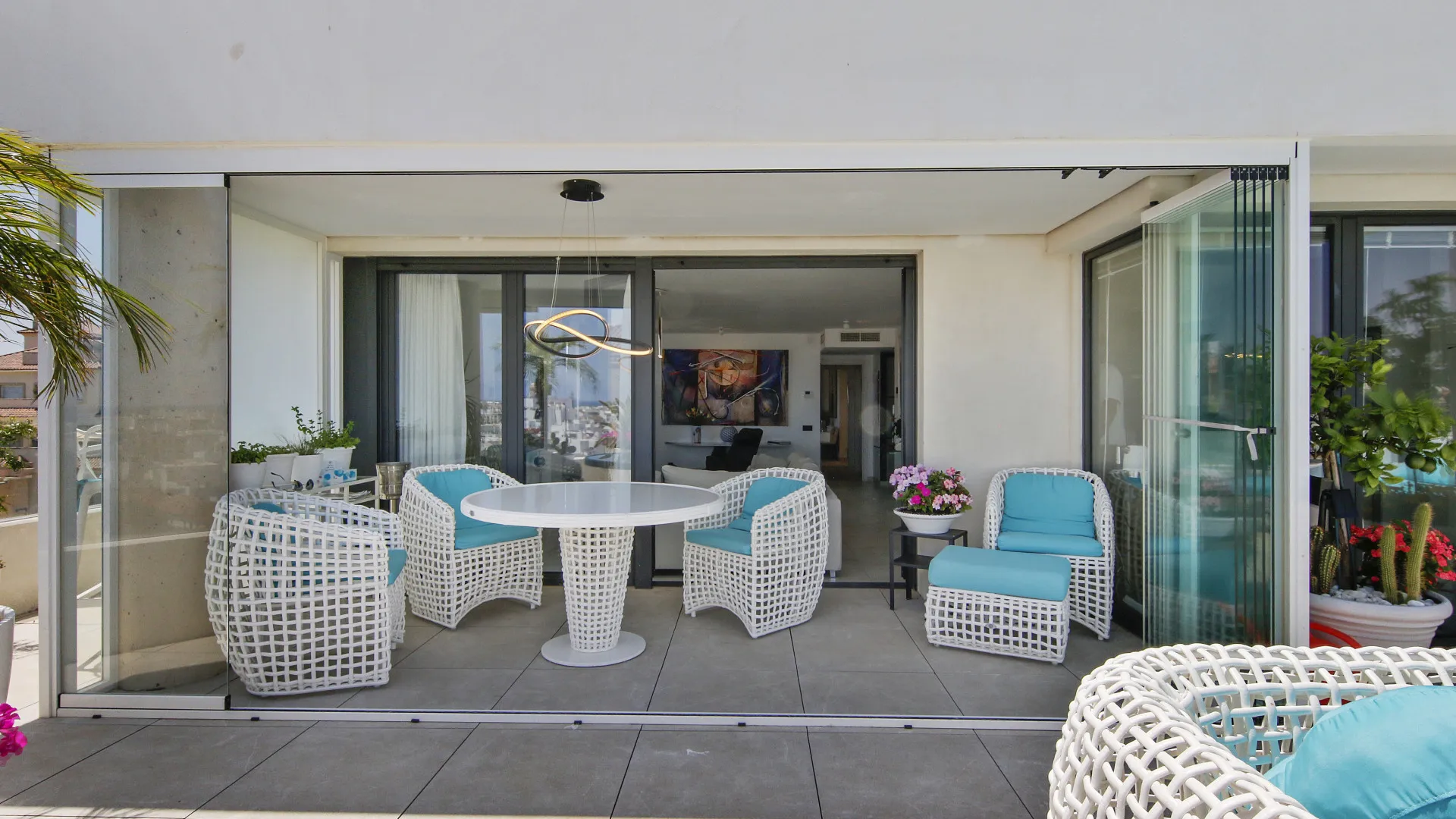 3 bedrooms penthouse for sale in Estepona Centre