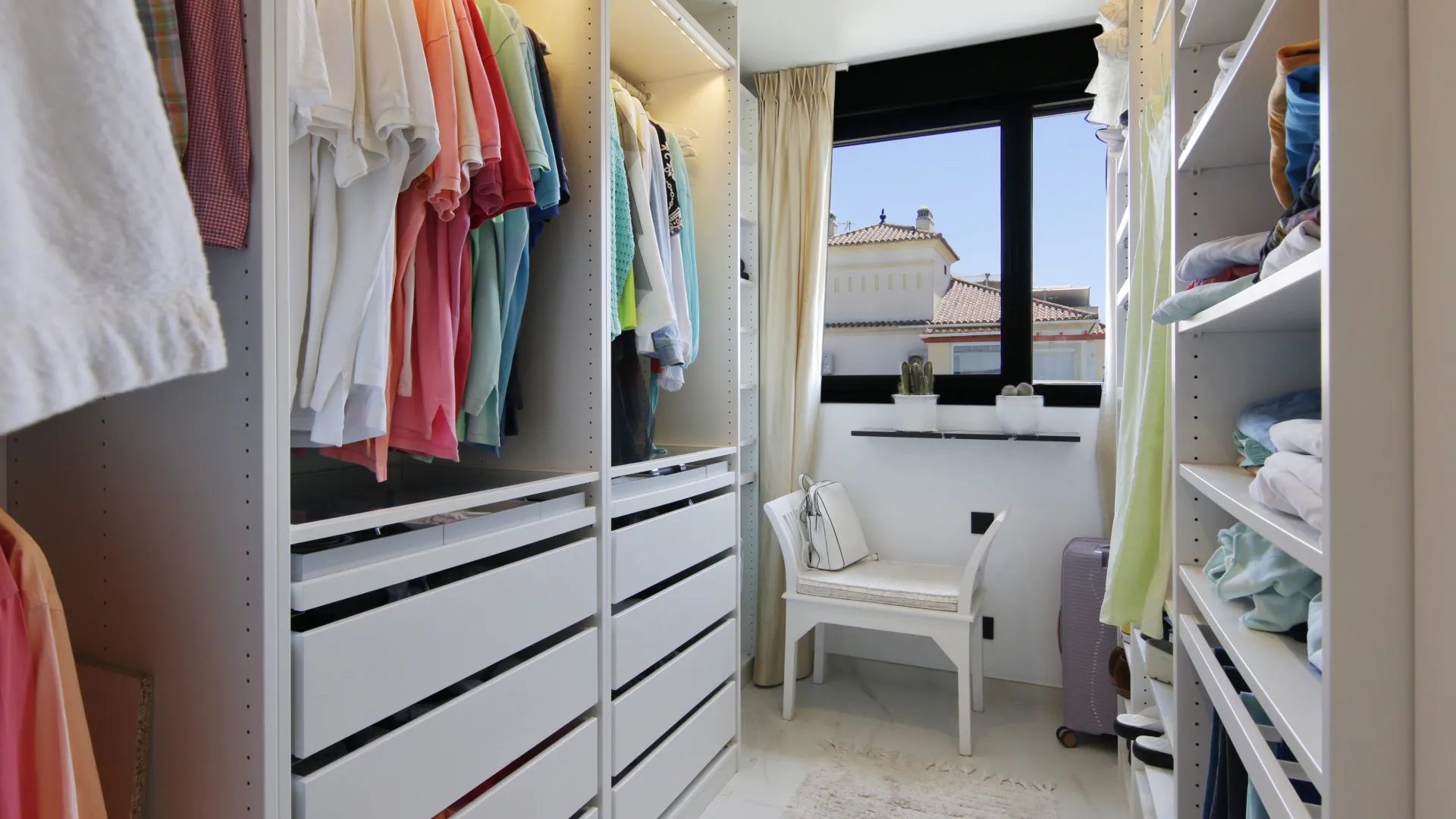 3 bedrooms penthouse for sale in Estepona Centre