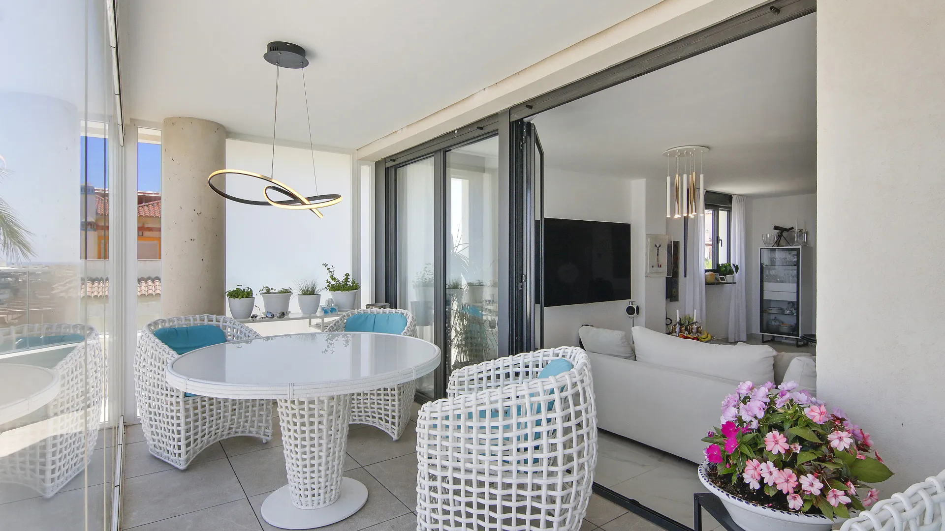 3 bedrooms penthouse for sale in Estepona Centre