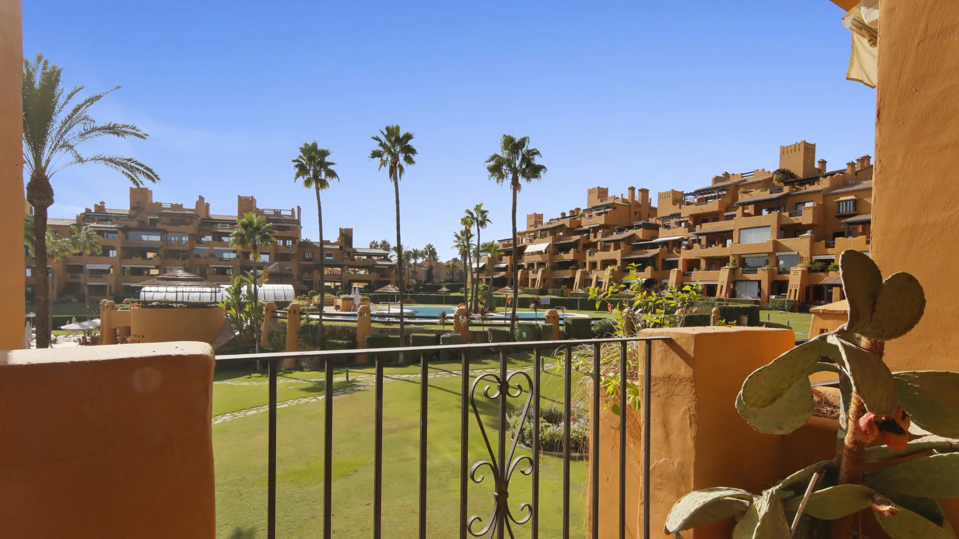 Buy apartment in Los Granados del Mar