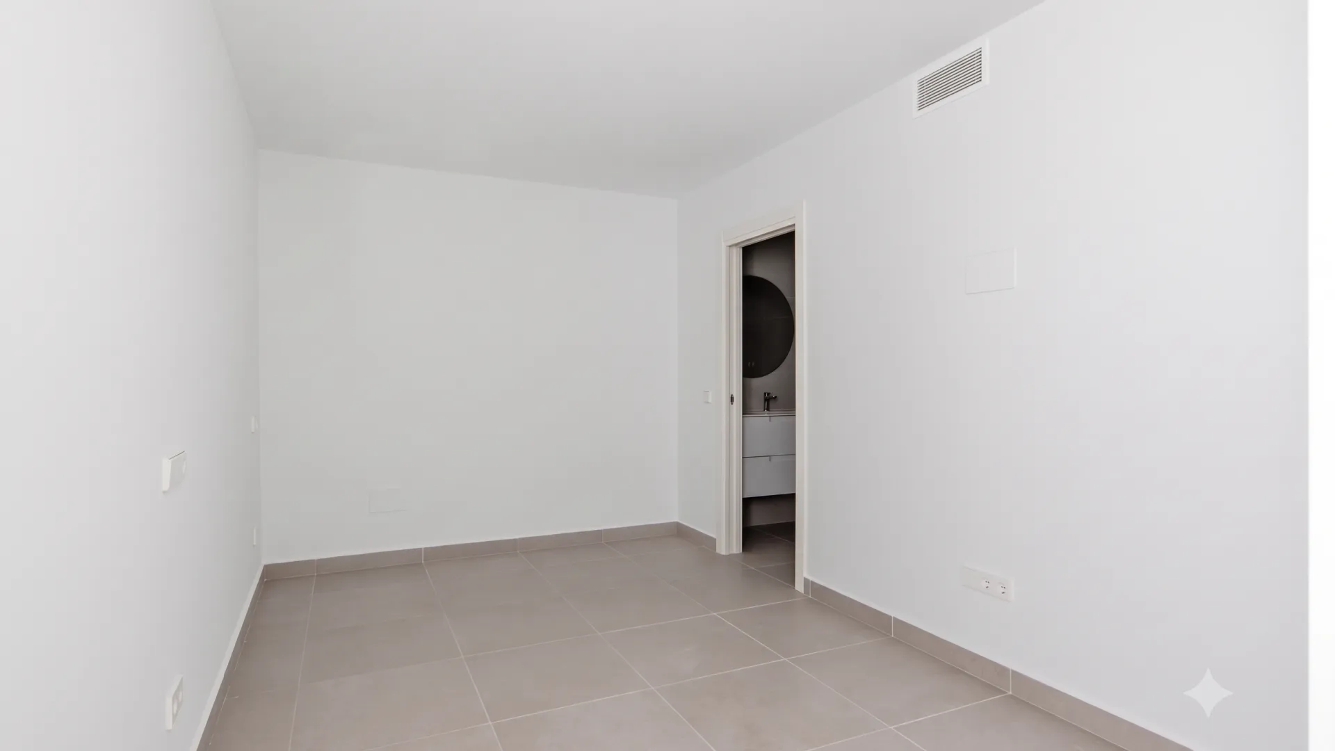 Town house for sale in Estepona Old Town