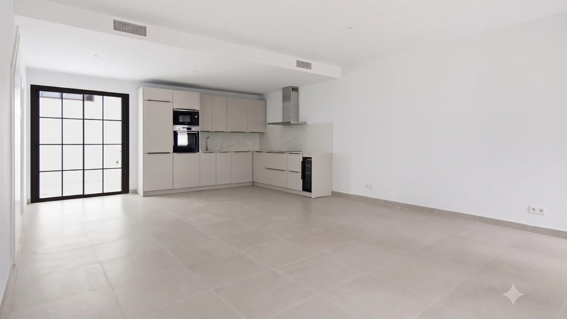 Town house for sale in Estepona Old Town