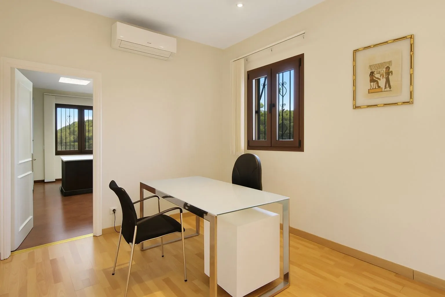 For sale commercial premises in El Presidente