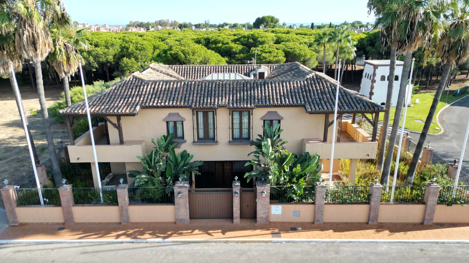 For sale commercial premises in El Presidente
