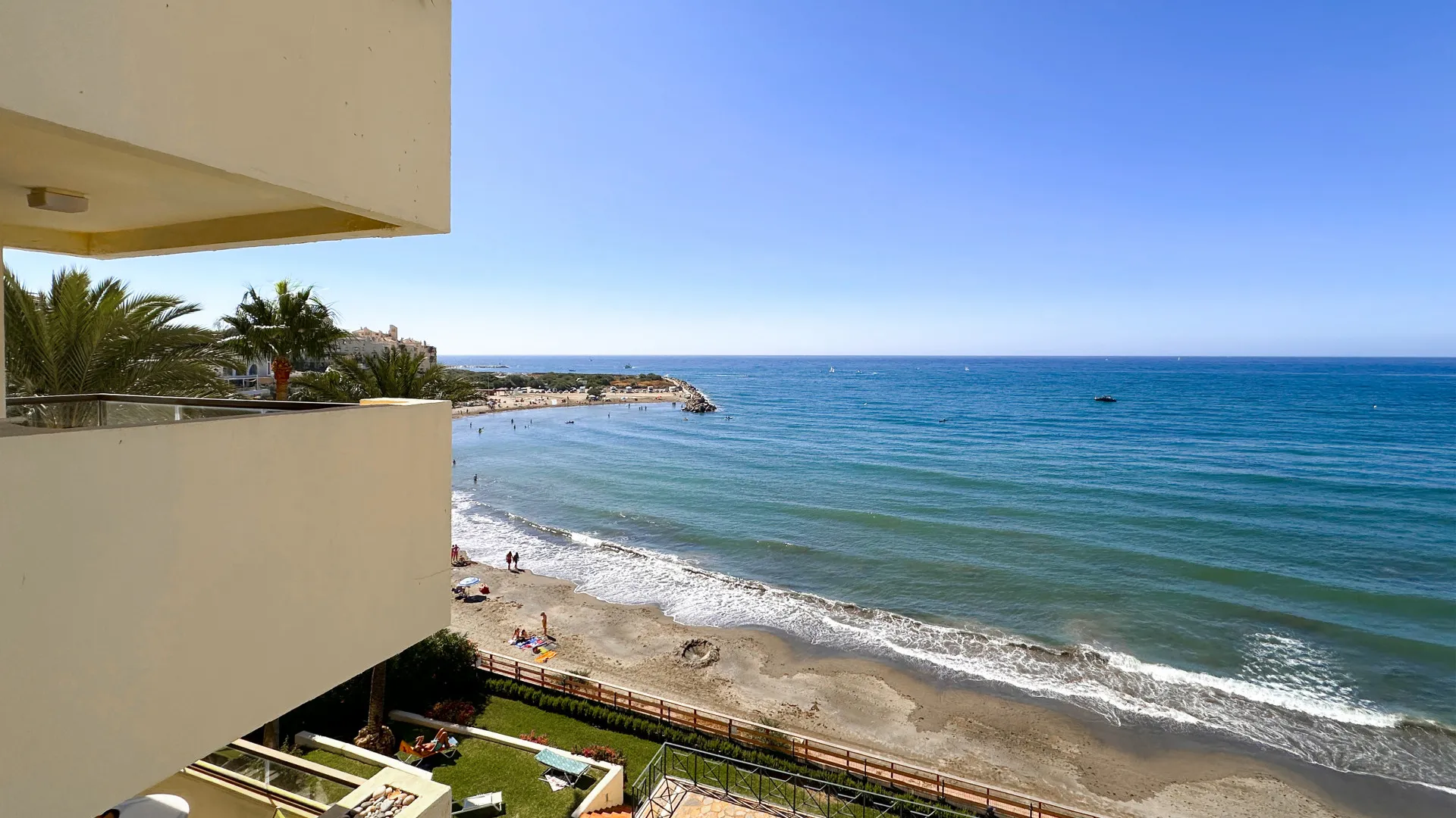 Se vende apartamento con 2 dormitorios en Estepona Ciudad