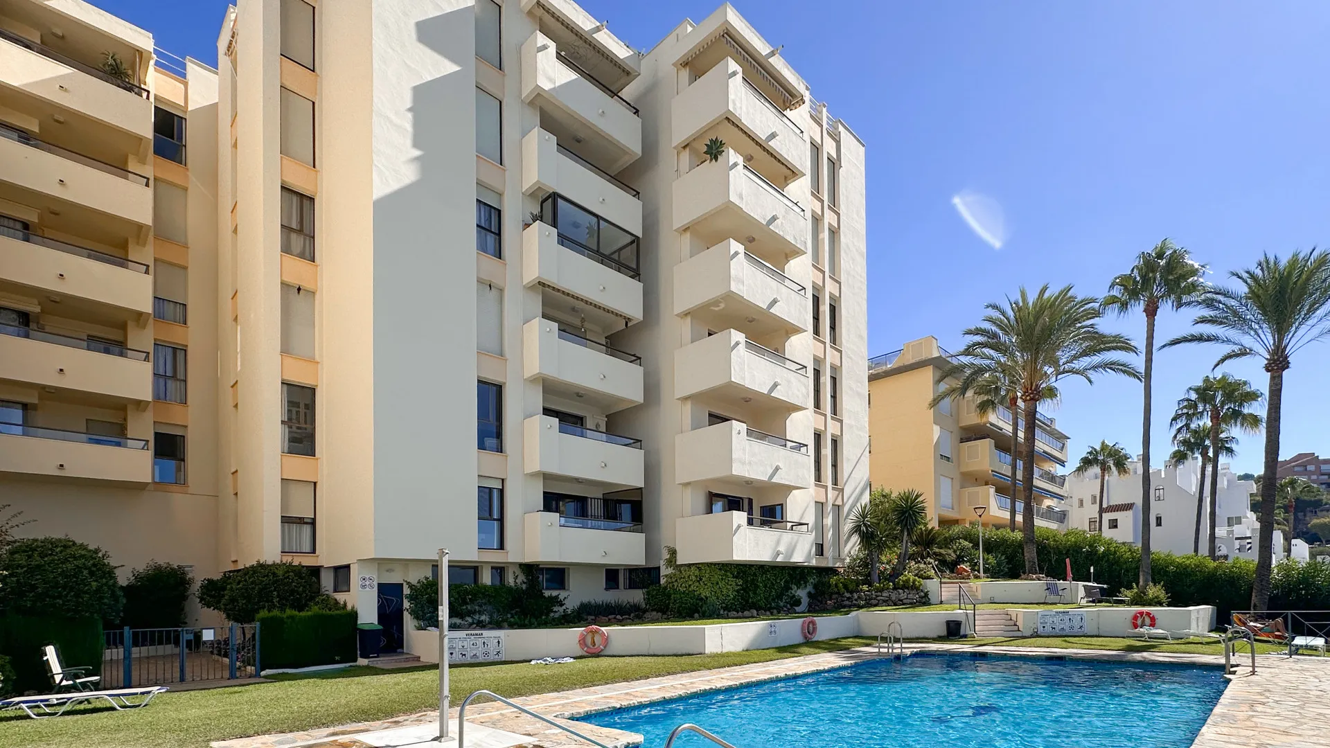 Se vende apartamento con 2 dormitorios en Estepona Ciudad