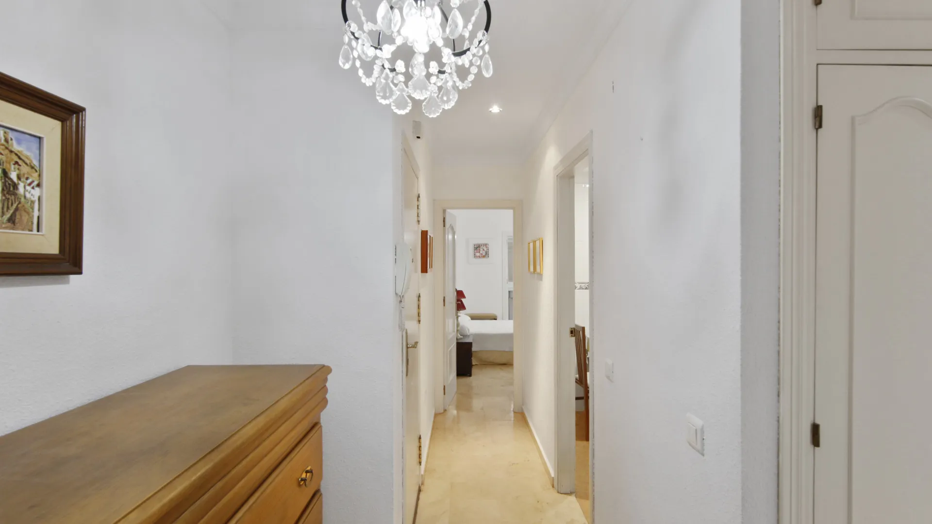 For sale Estepona Centre apartment with 2 bedrooms